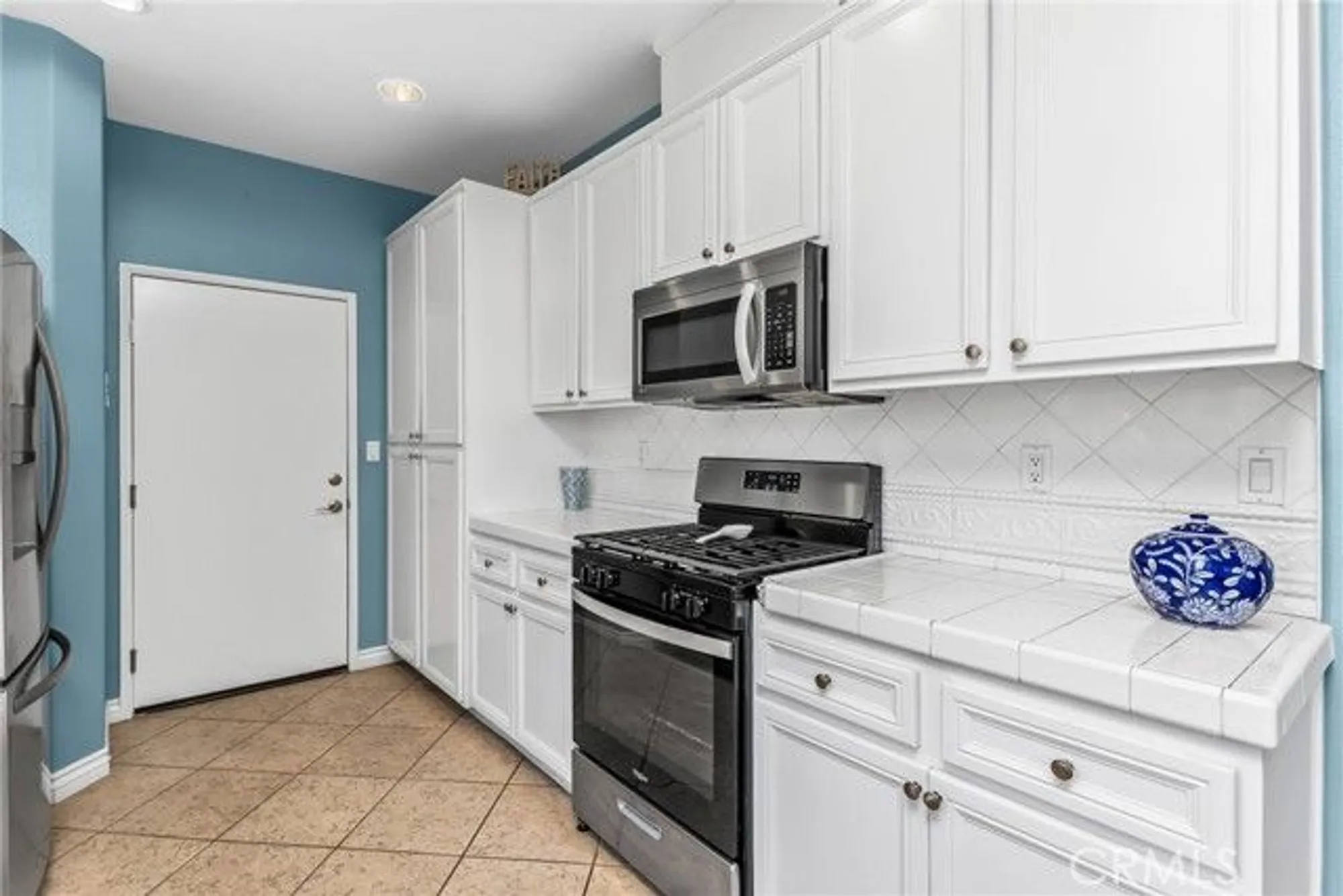 Property Slideshow image 12 of 49 | 1525 granite crk, Beaumont, CA, 92223