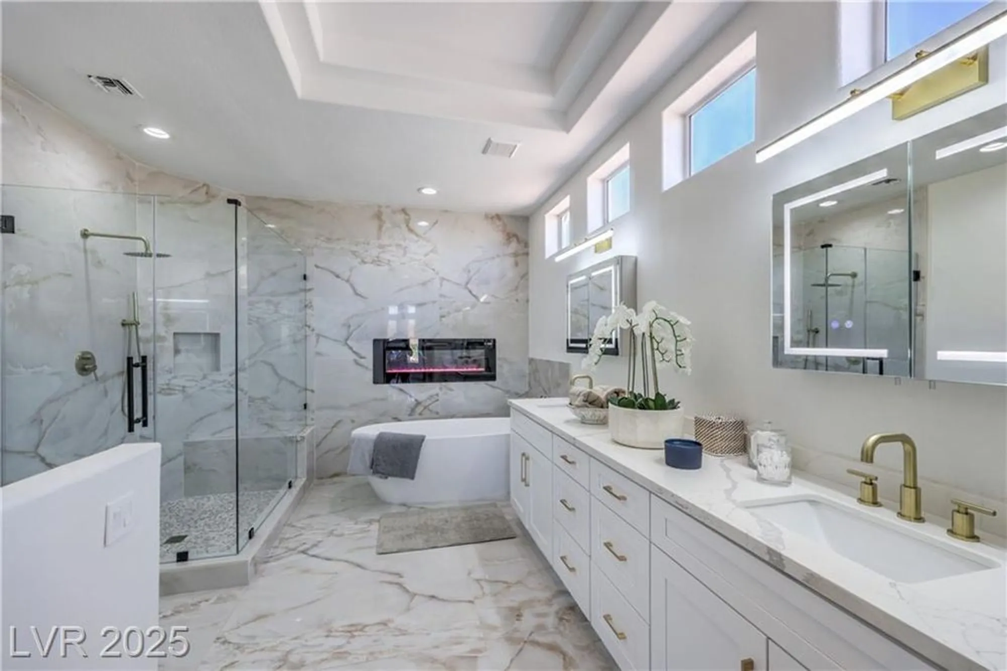 Property Slideshow image 18 of 34 | 3028 treesdale dr, Las Vegas, NV, 89134