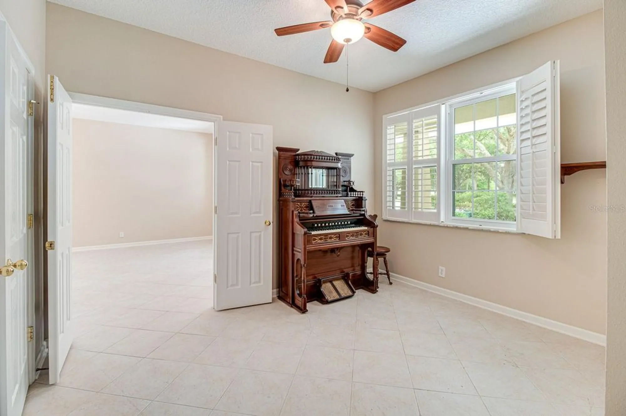 Property Slideshow image 23 of 46 | 1018 heron point cir, Deland, FL, 32724