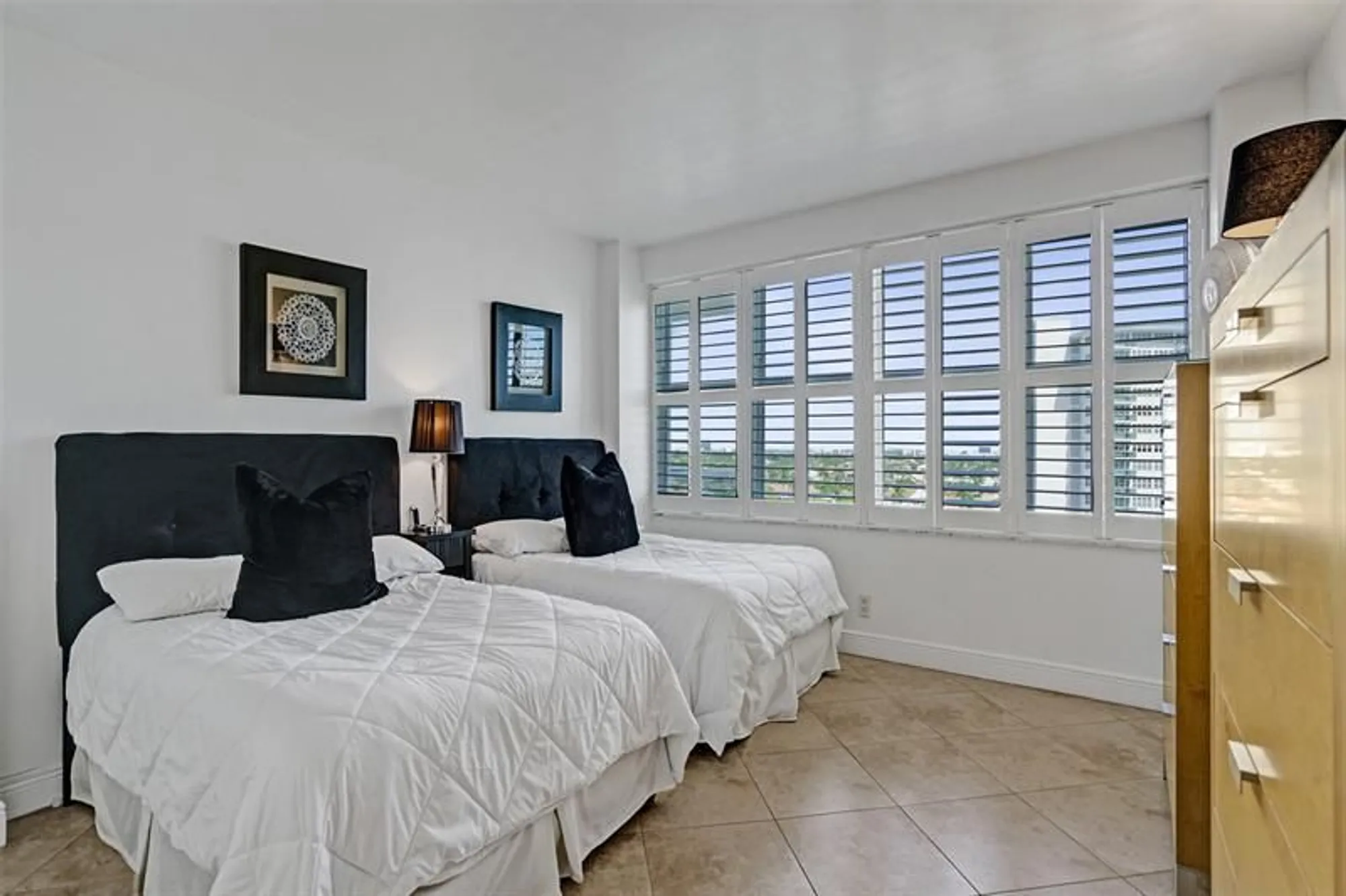 Property Slideshow image 17 of 50 | 3333 ne 34th st 1006, Fort Lauderdale, FL, 33308