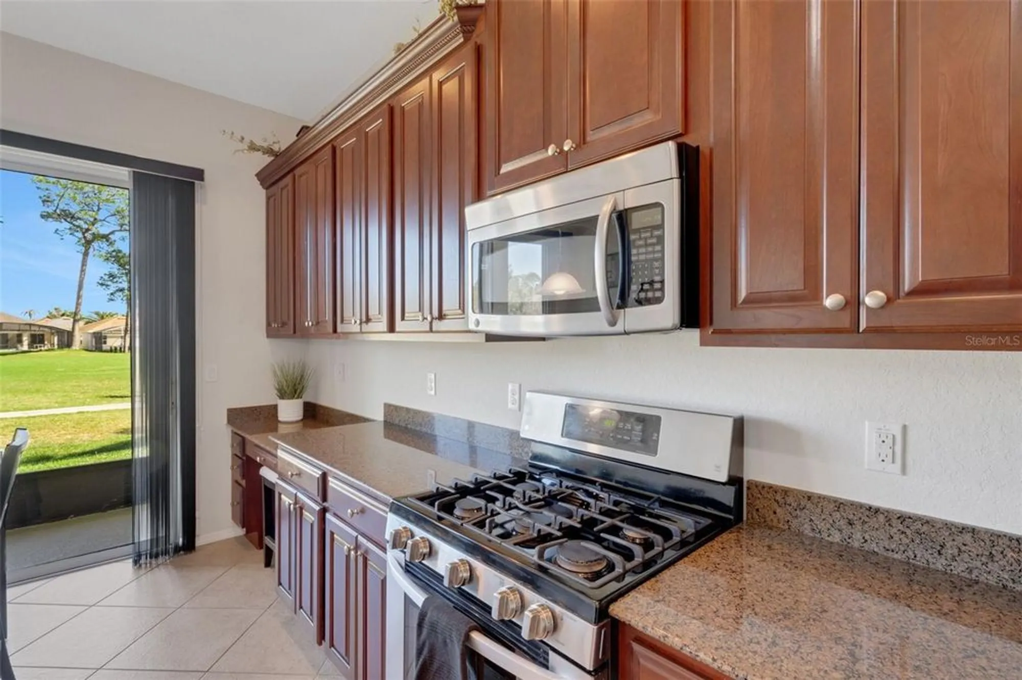 Property Slideshow image 15 of 86 | 280 del sol ave, Davenport, FL, 33837