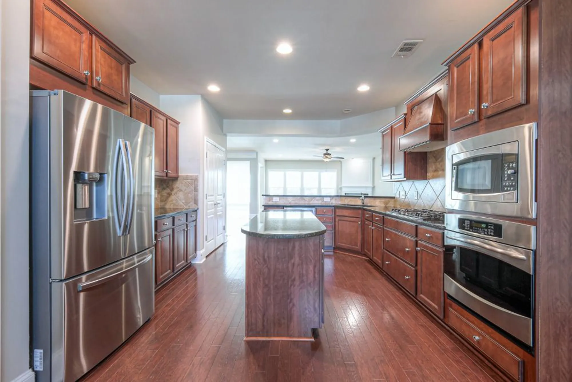 Property Slideshow image 13 of 55 | 421 schooner ln, Mount Juliet, TN, 37122