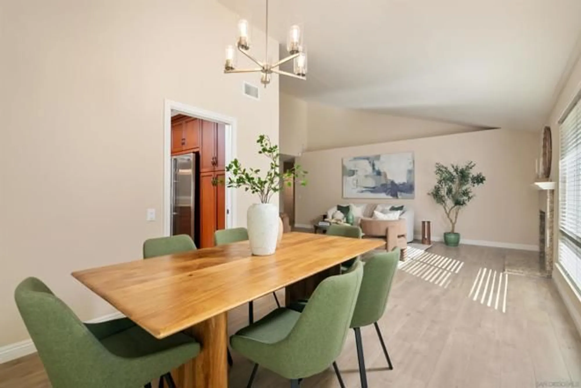 Property Slideshow image 14 of 46 | 12607 opimo dr, San Diego, CA, 92128