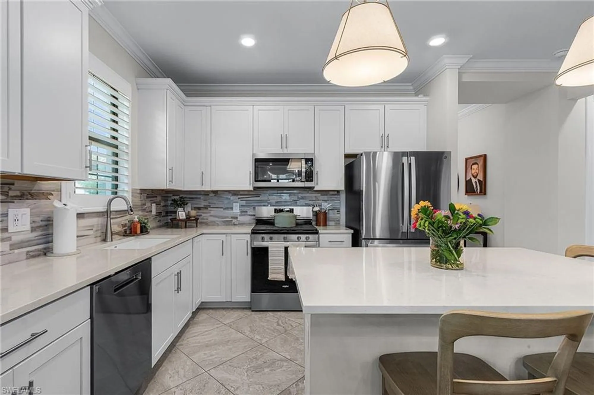 Property Slideshow image 10 of 29 | 17510 caravita ln, Fort Myers, FL, 33913