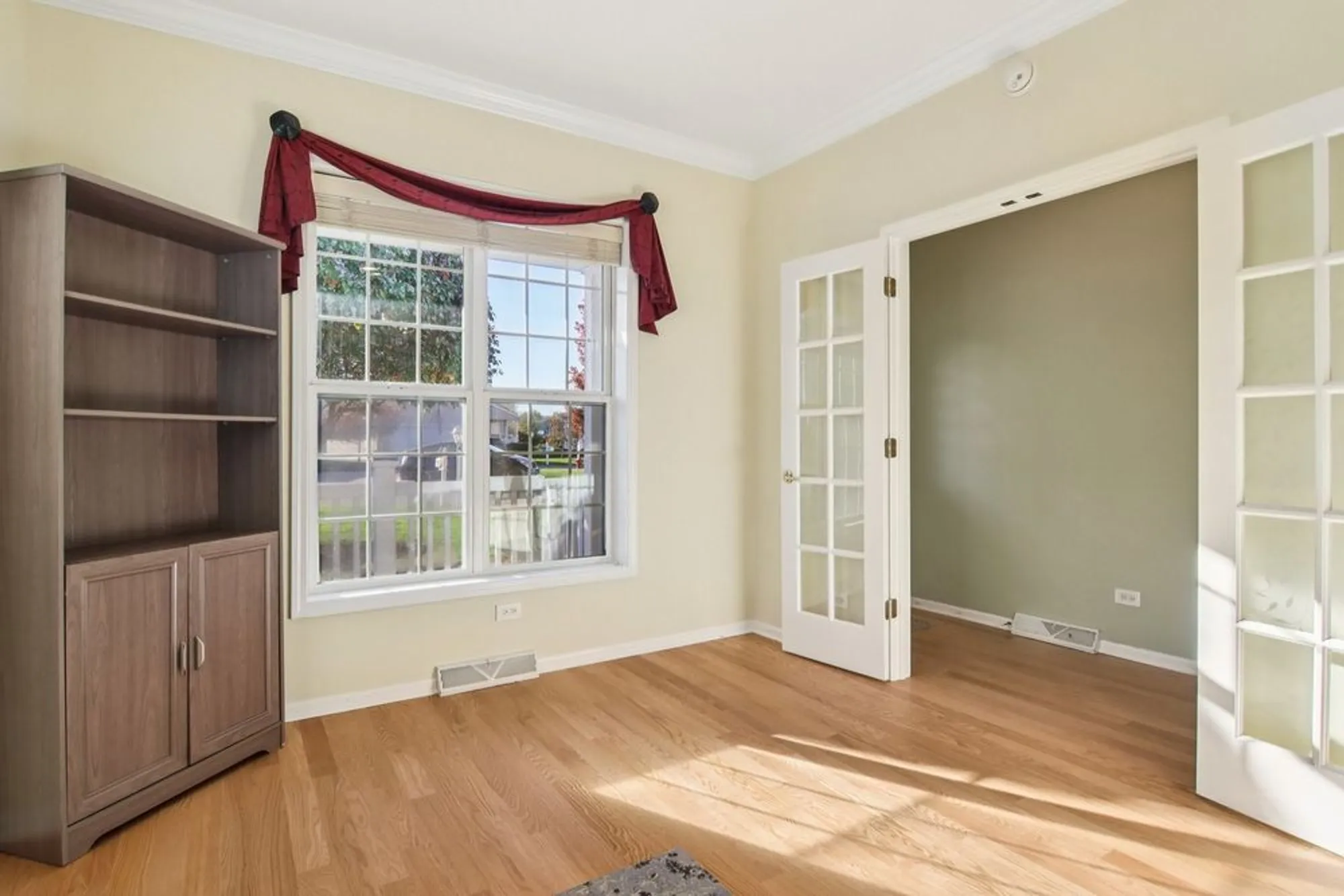 Property Slideshow image 14 of 39 | 328 legacy ct, Grayslake, IL, 60030