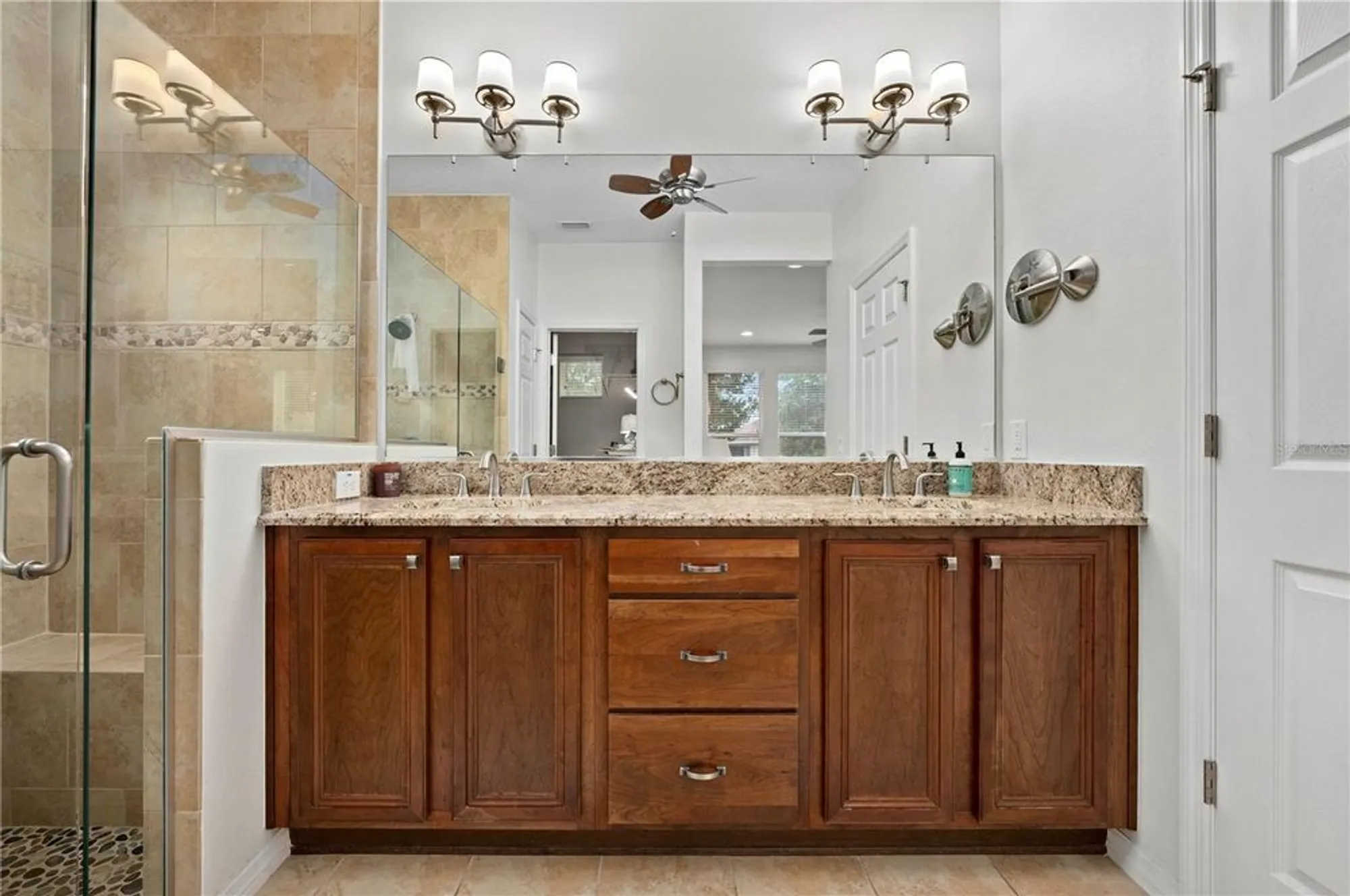 Property Slideshow image 18 of 57 | 4704 nw 35th lane rd, Ocala, FL, 34482