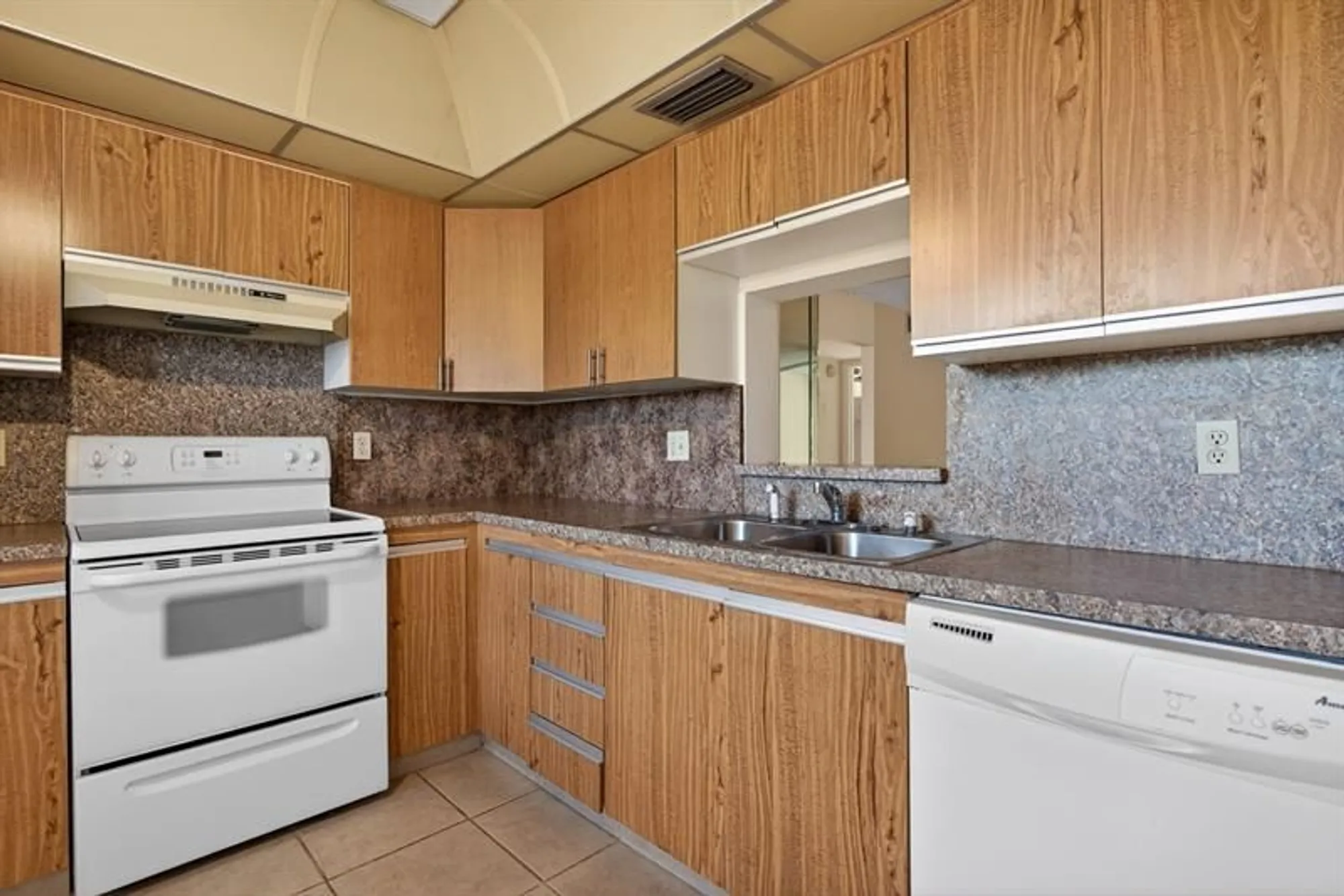 Property Slideshow image 7 of 63 | 2004 granada dr c3, Coconut Creek, FL, 33066