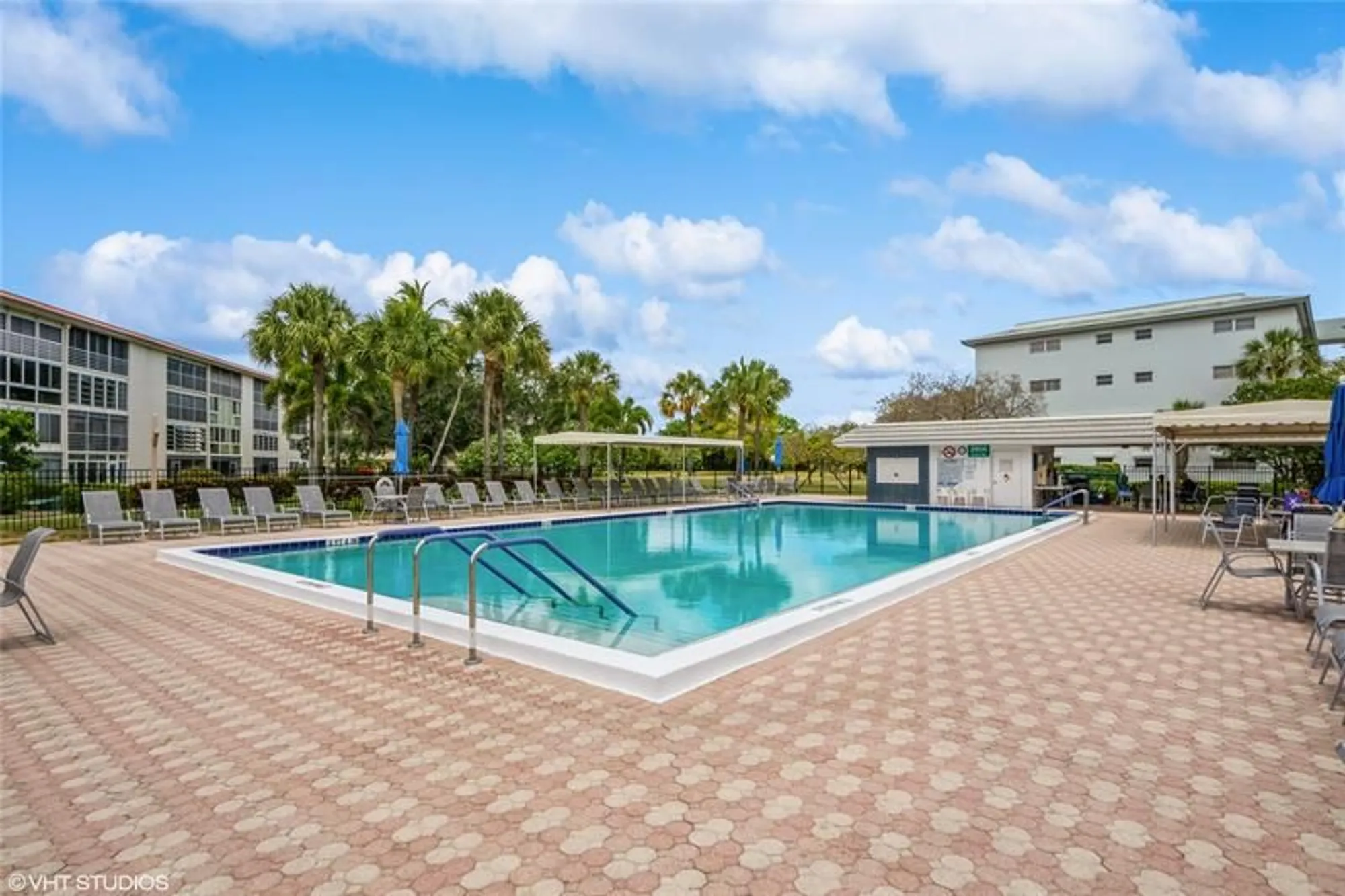 Property Slideshow image 29 of 33 | 2805 victoria way d1, Coconut Creek, FL, 33066