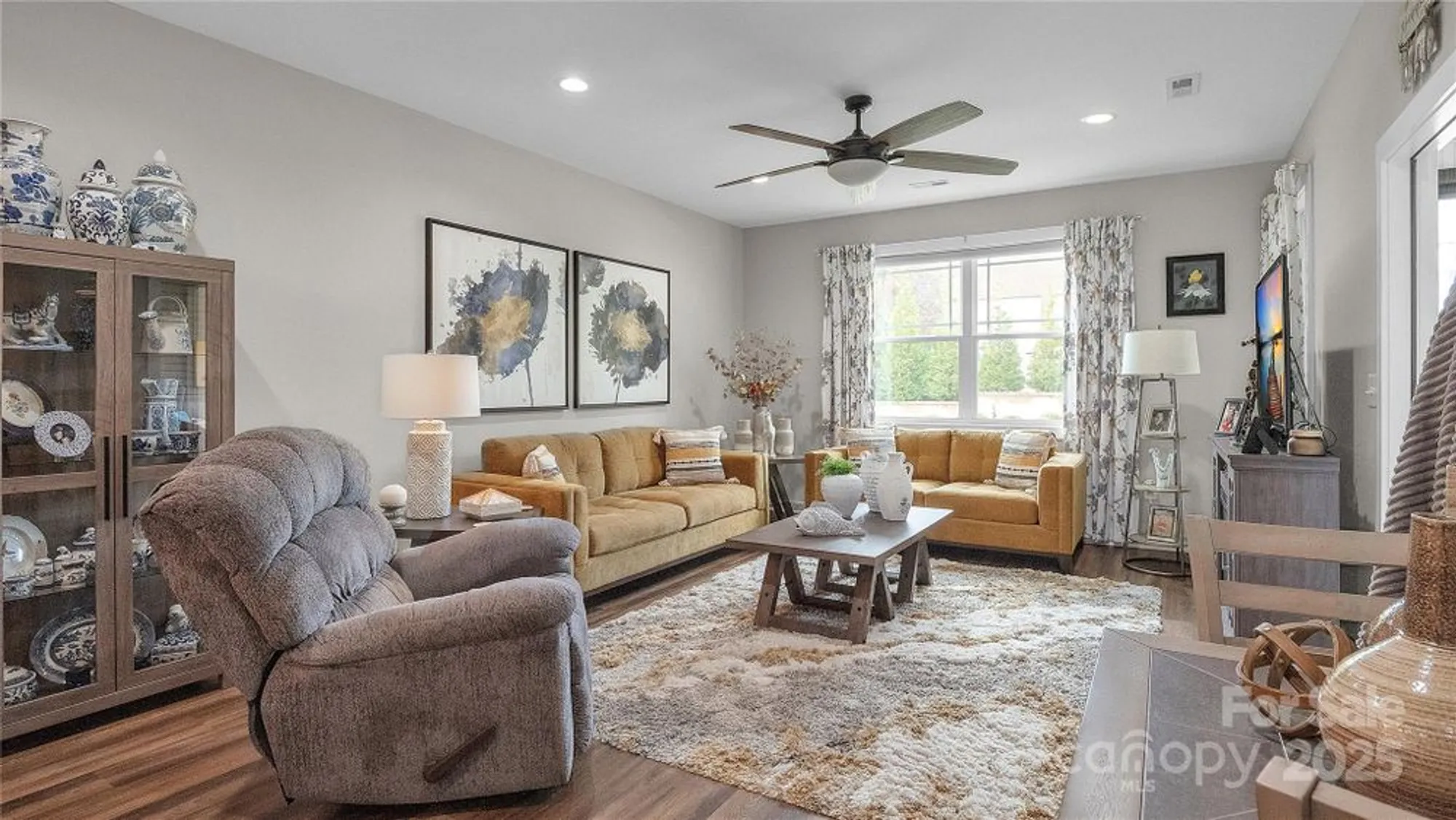 Property Slideshow image 16 of 44 | 1508 28th street ln se, Hickory, NC, 28602