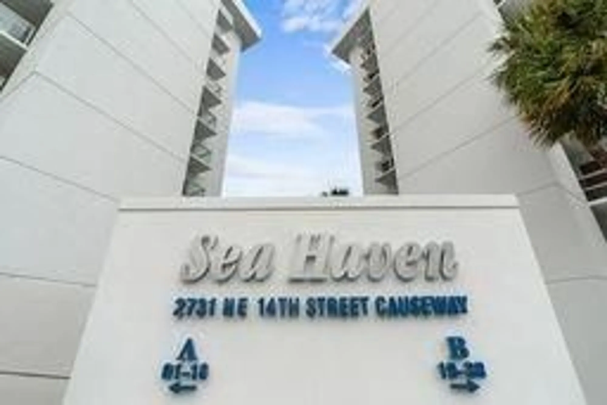 Property Slideshow image 3 of 43 | 2731 ne 14th street cswy 710, Pompano Beach, FL, 33062