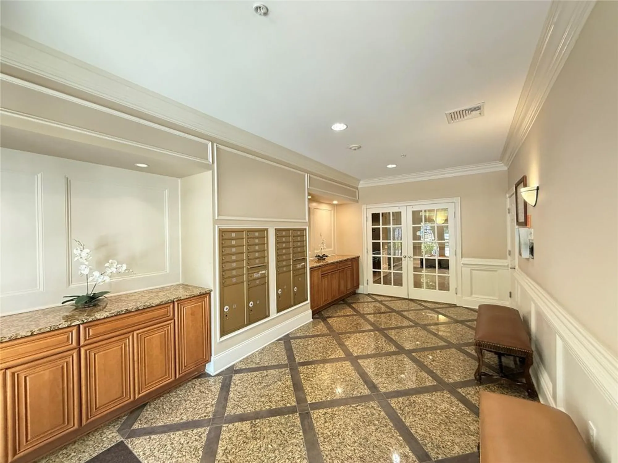 Property Slideshow image 6 of 43 | 326 regency dr, Fishkill, NY, 12524