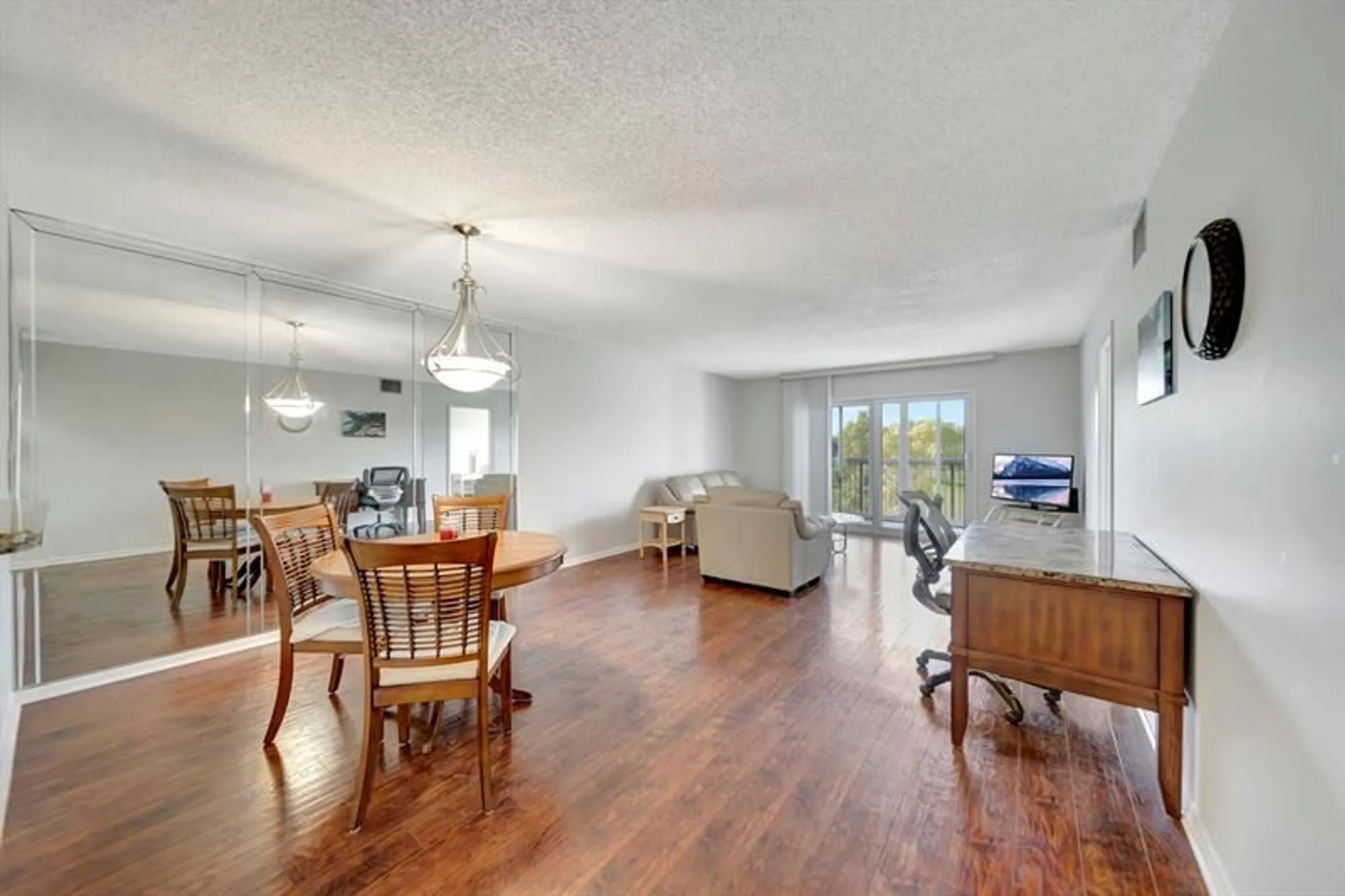 Property Slideshow image 8 of 54 | 900 sw 128th ave, Pembroke Pines, FL, 33027