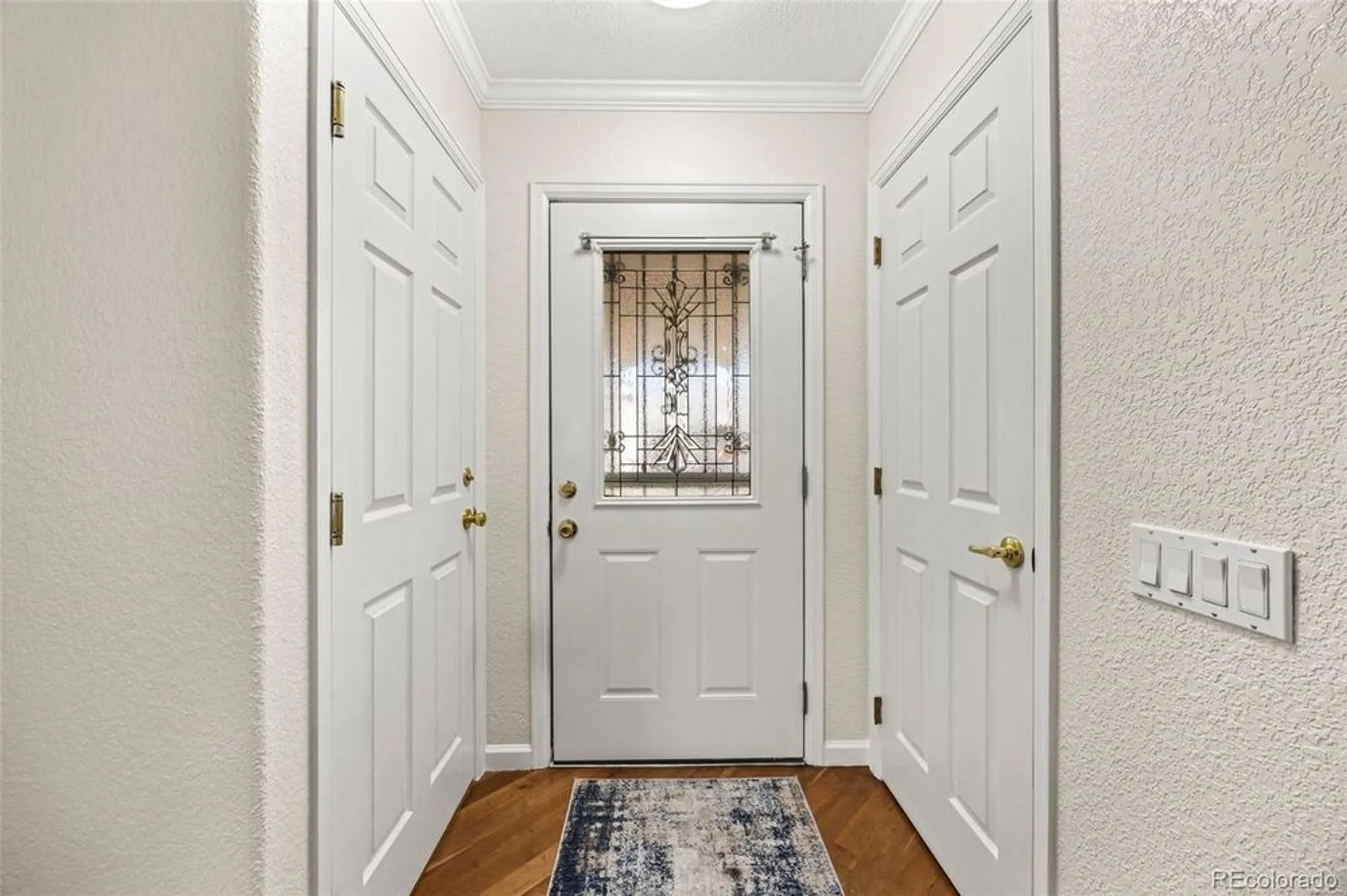 Property Slideshow image 8 of 30 | 2218 s iola st, Aurora, CO, 80014