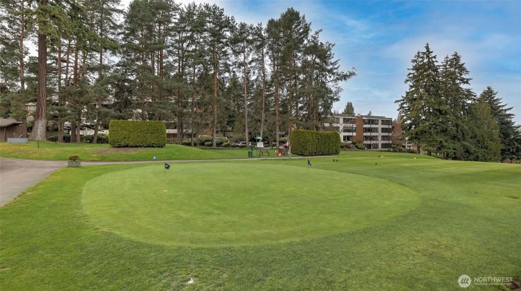 Property Slideshow image 17 of 23 | 10821 glen acres dr s c, Seattle, WA, 98168