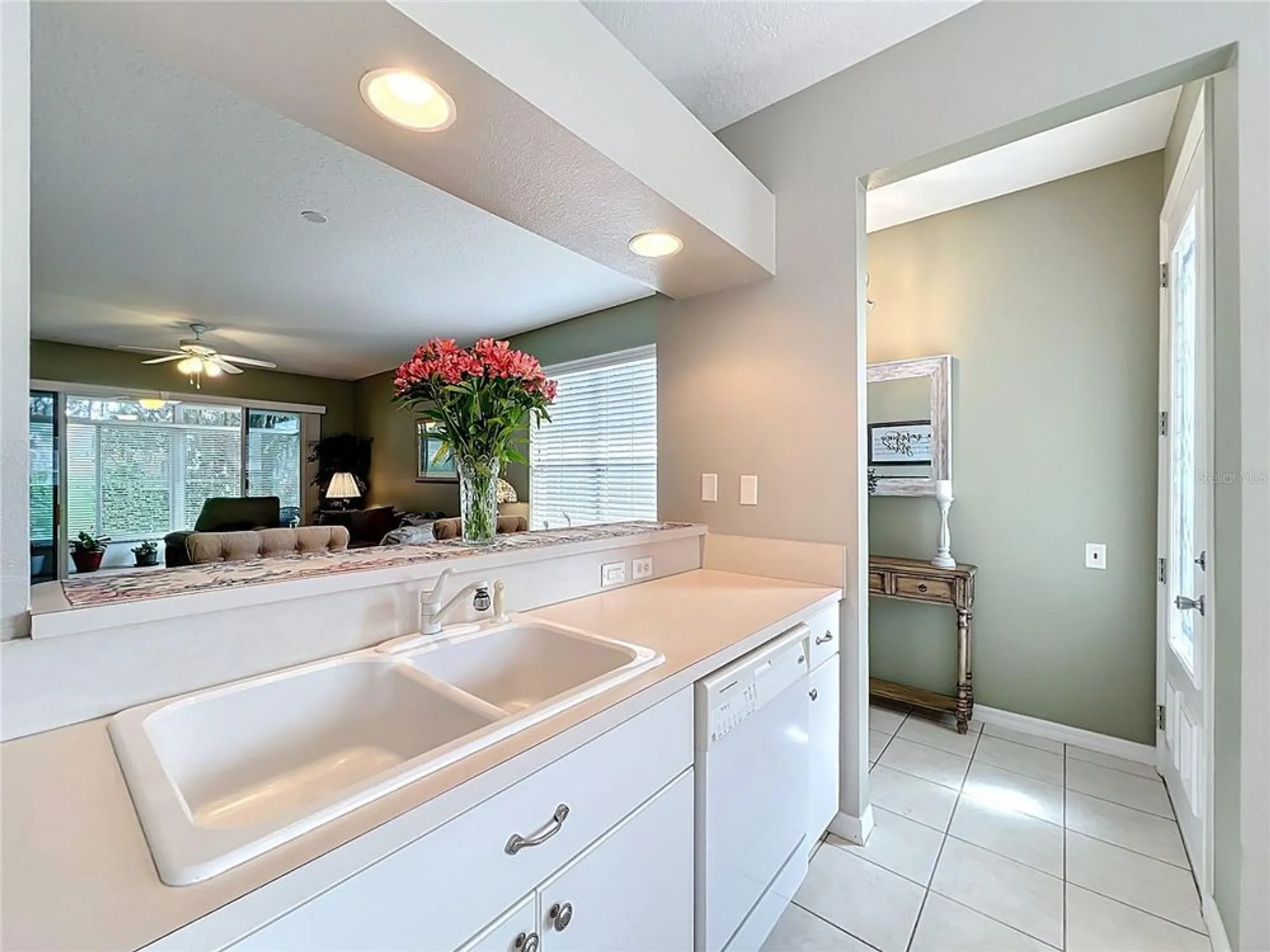 Property Slideshow image 15 of 59 | 5643 bounty cir, Tavares, FL, 32778