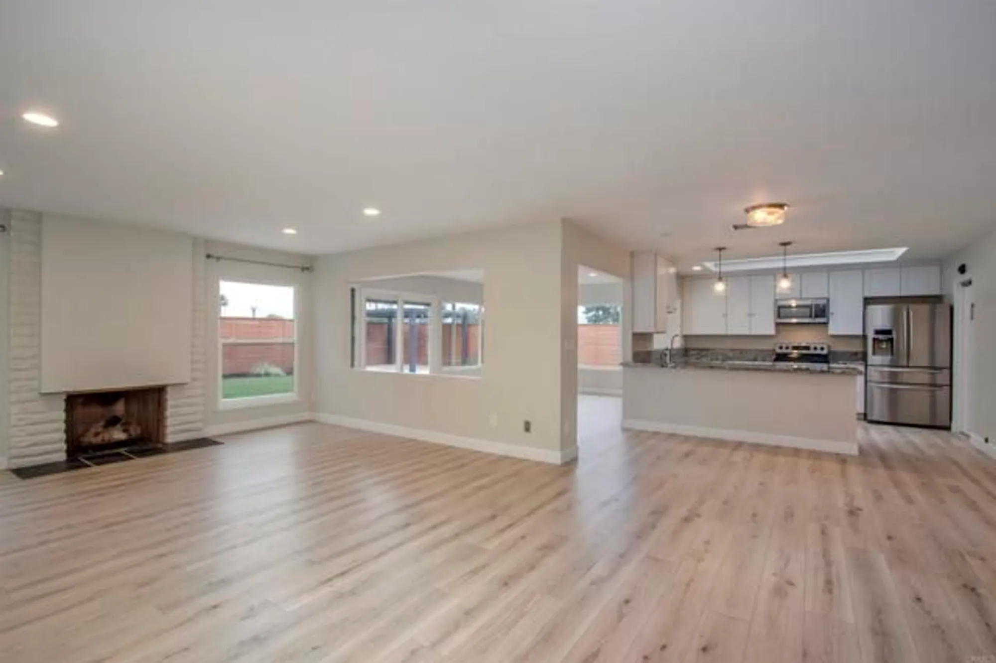 Property Slideshow image 7 of 25 | 984 san pablo dr, San Marcos, CA, 92078