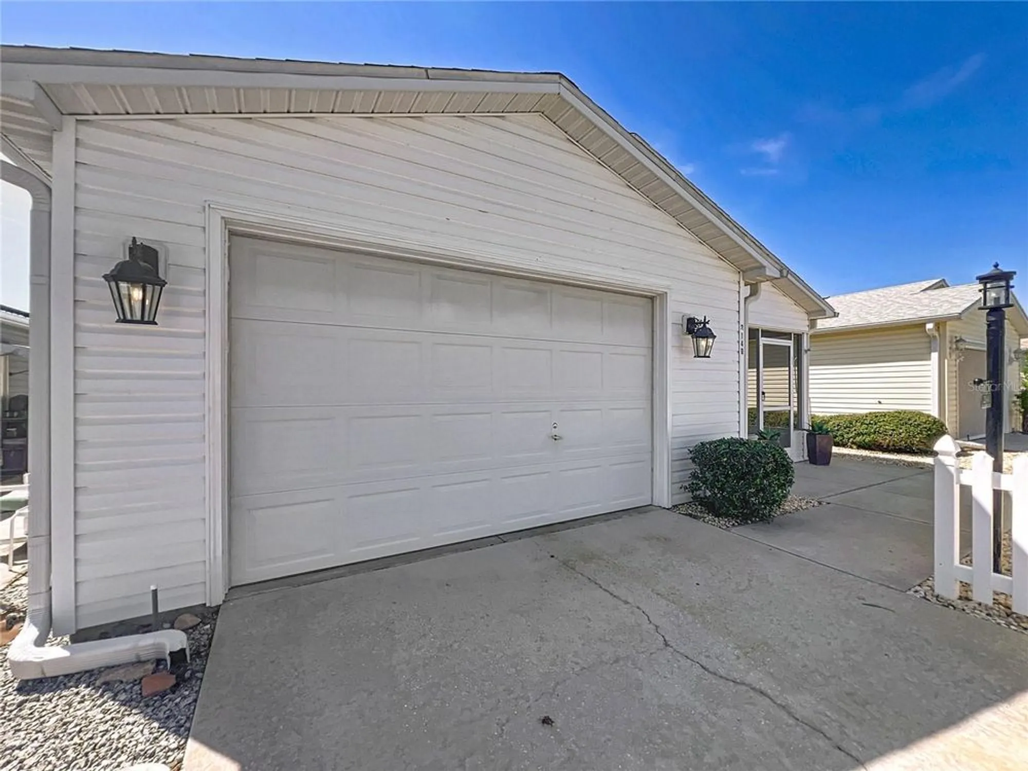 Property Slideshow image 7 of 42 | 2140 estevez dr, The Villages, FL, 32159