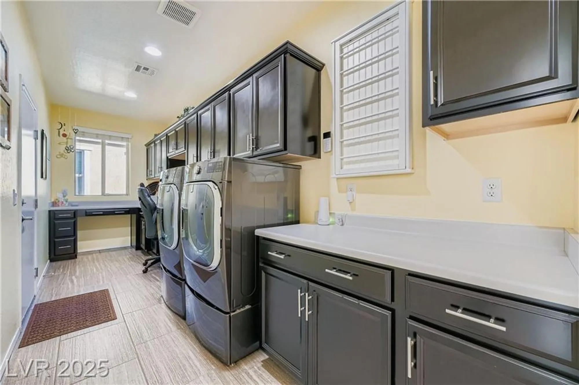Property Slideshow image 20 of 40 | 5654 sagamore canyon st, North Las Vegas, NV, 89081