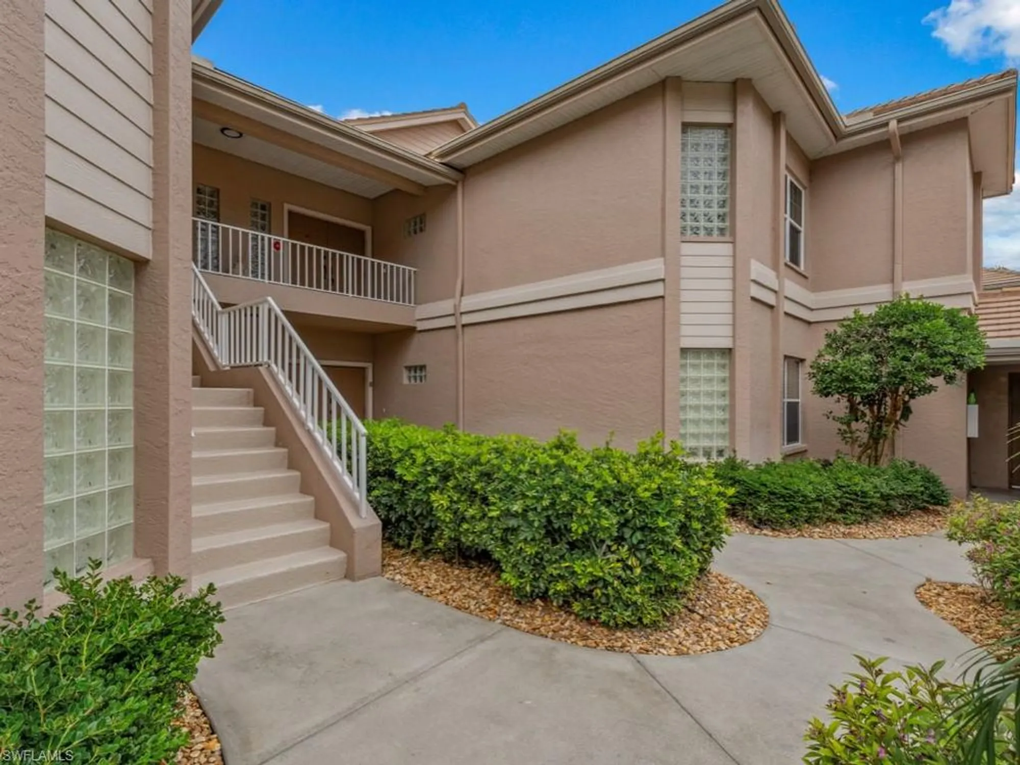 Property Slideshow image 21 of 35 | 26270 devonshire ct 202, Bonita Springs, FL, 34134
