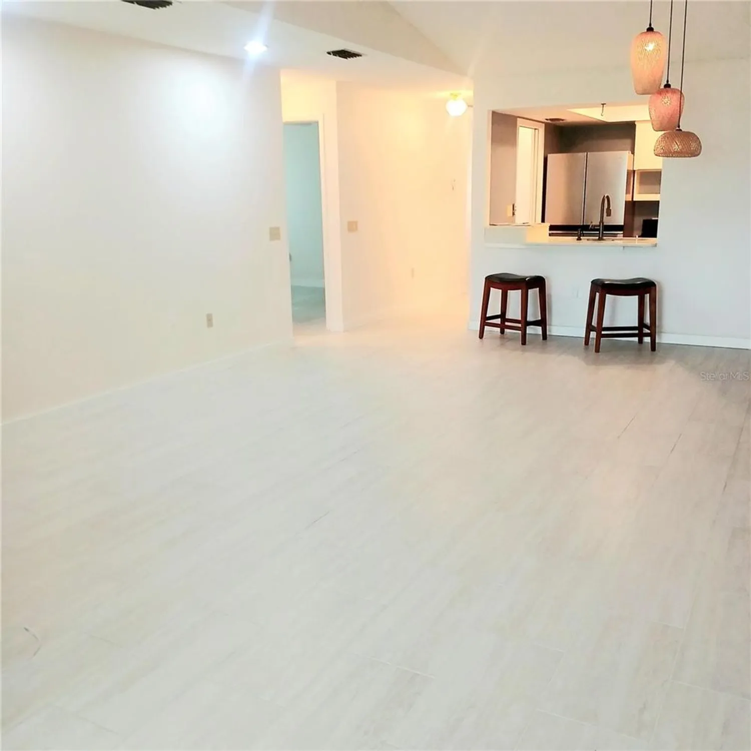 Property Slideshow image 9 of 36 | 7183 wood creek dr 9, Sarasota, FL, 34231