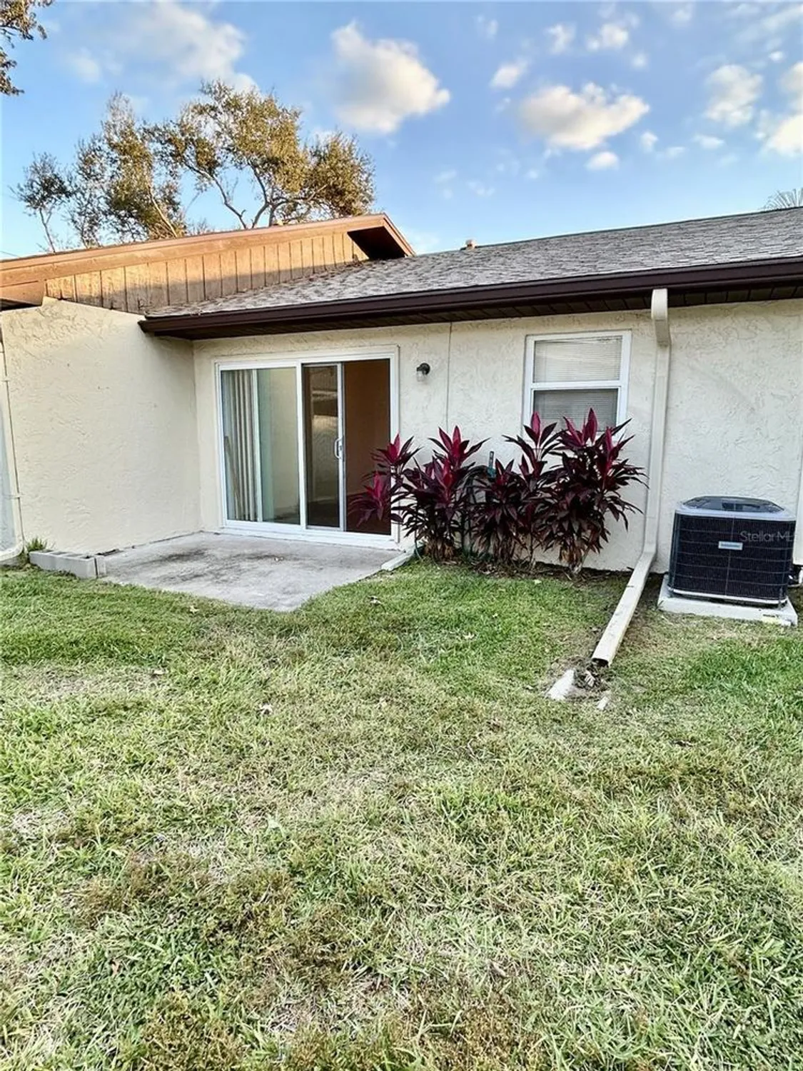 Property Slideshow image 16 of 19 | 1421 heather ridge blvd # 1421, Dunedin, FL, 34698