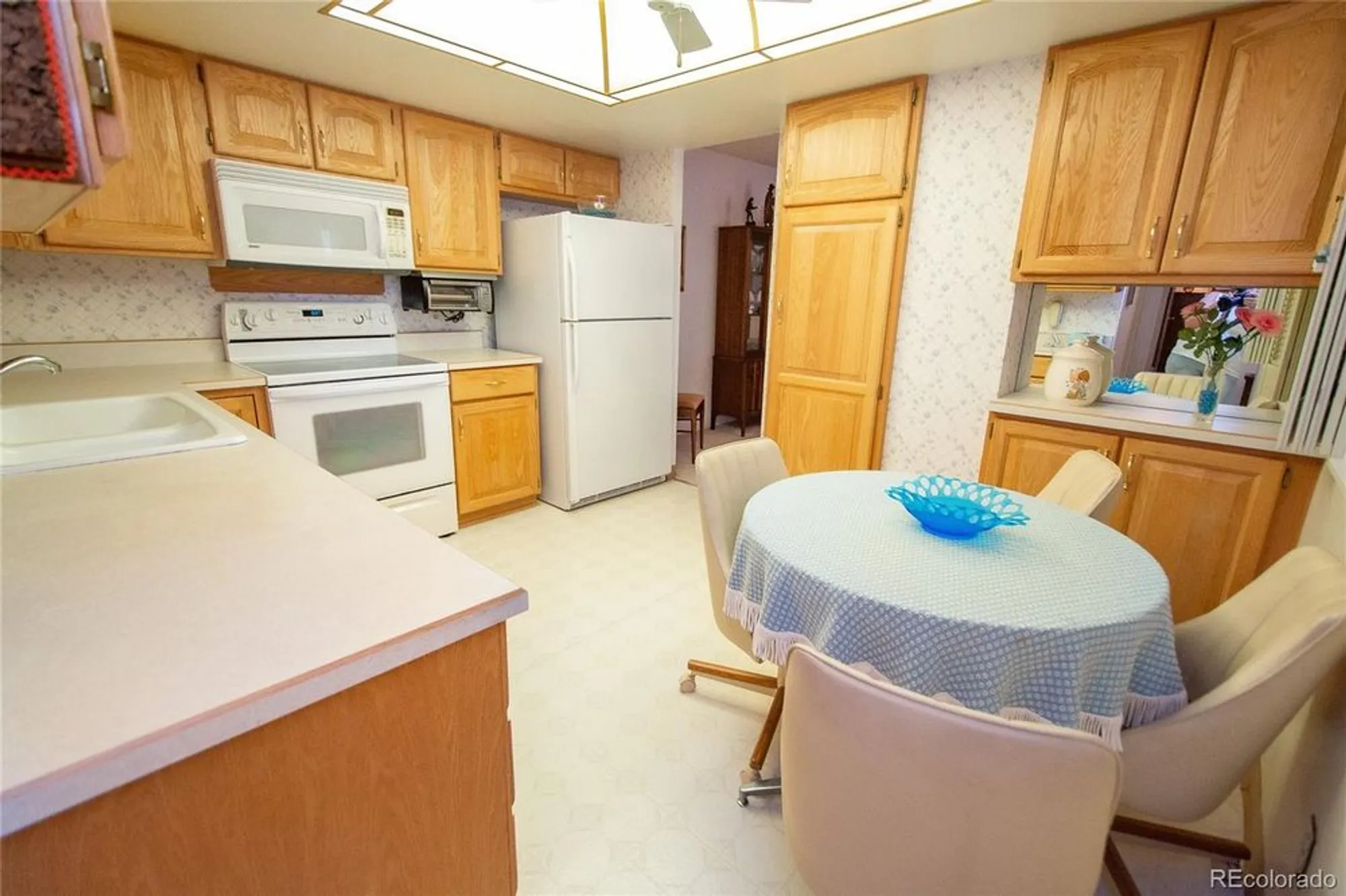 Property Slideshow image 20 of 37 | 14390 e marina dr 202, Aurora, CO, 80014