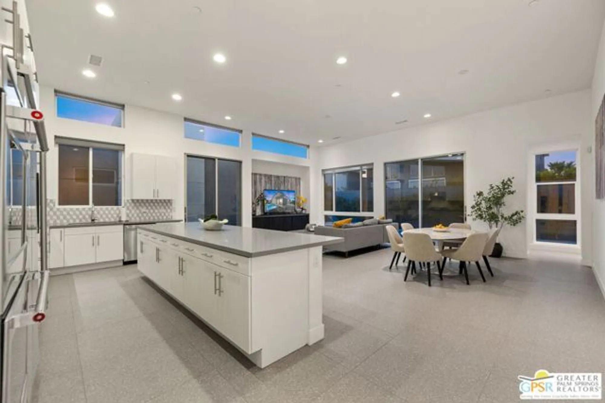 Property Slideshow image 21 of 74 | 4251 amber ln, Palm Springs, CA, 92262