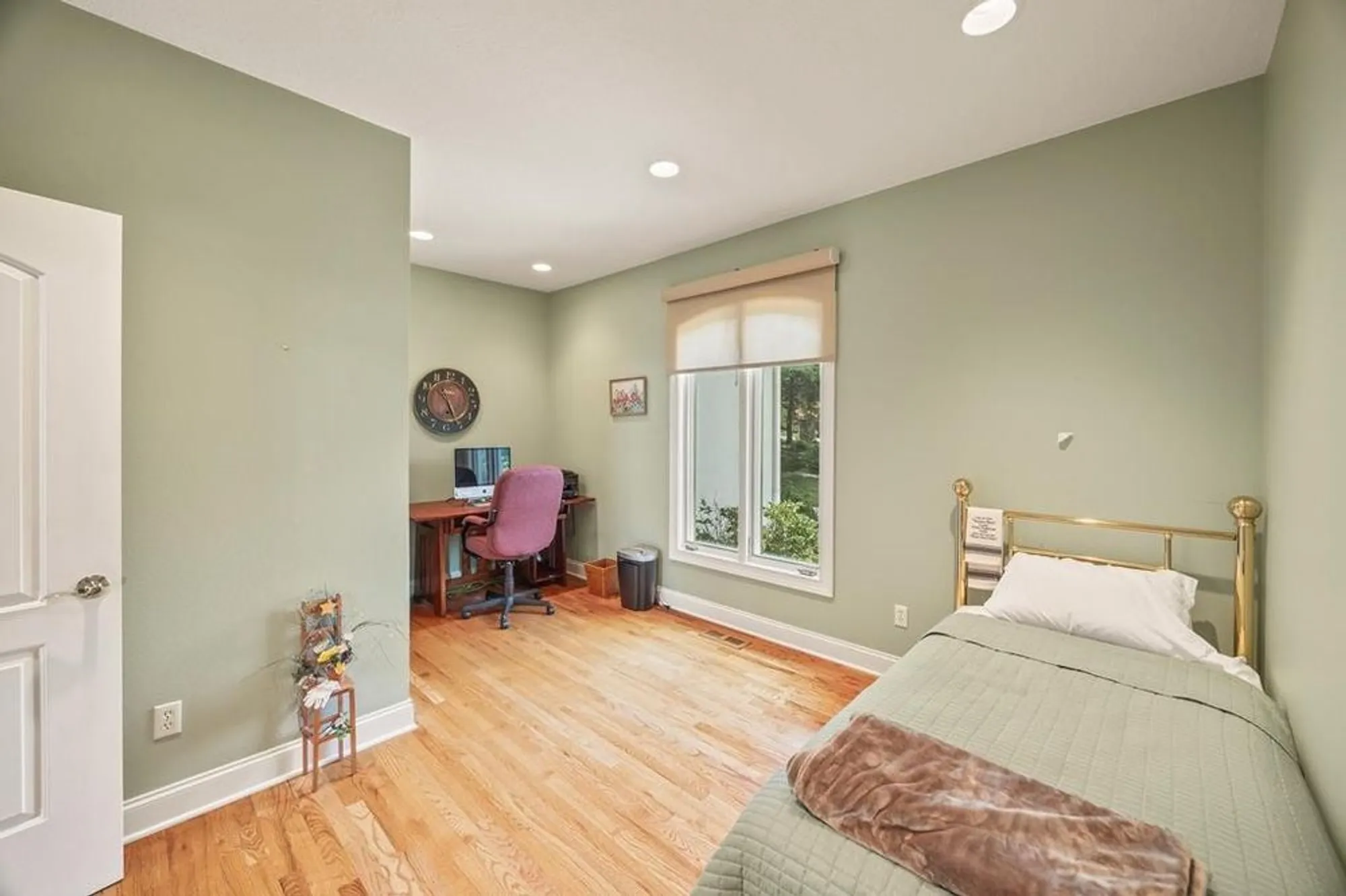 Property Slideshow image 22 of 49 | 31 markham ter, Crossville, TN, 38558