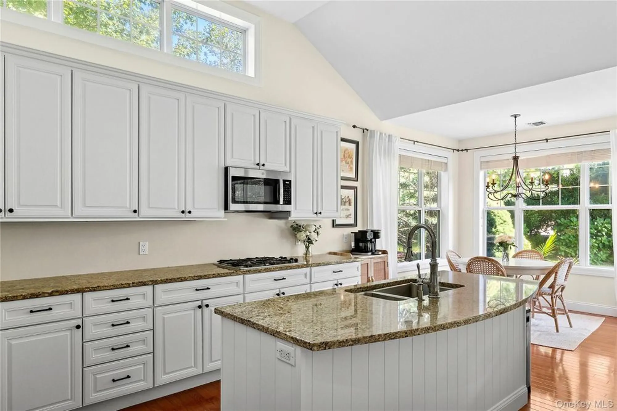 Property Slideshow image 5 of 18 | 167 melody ct, Eastport, NY, 11941