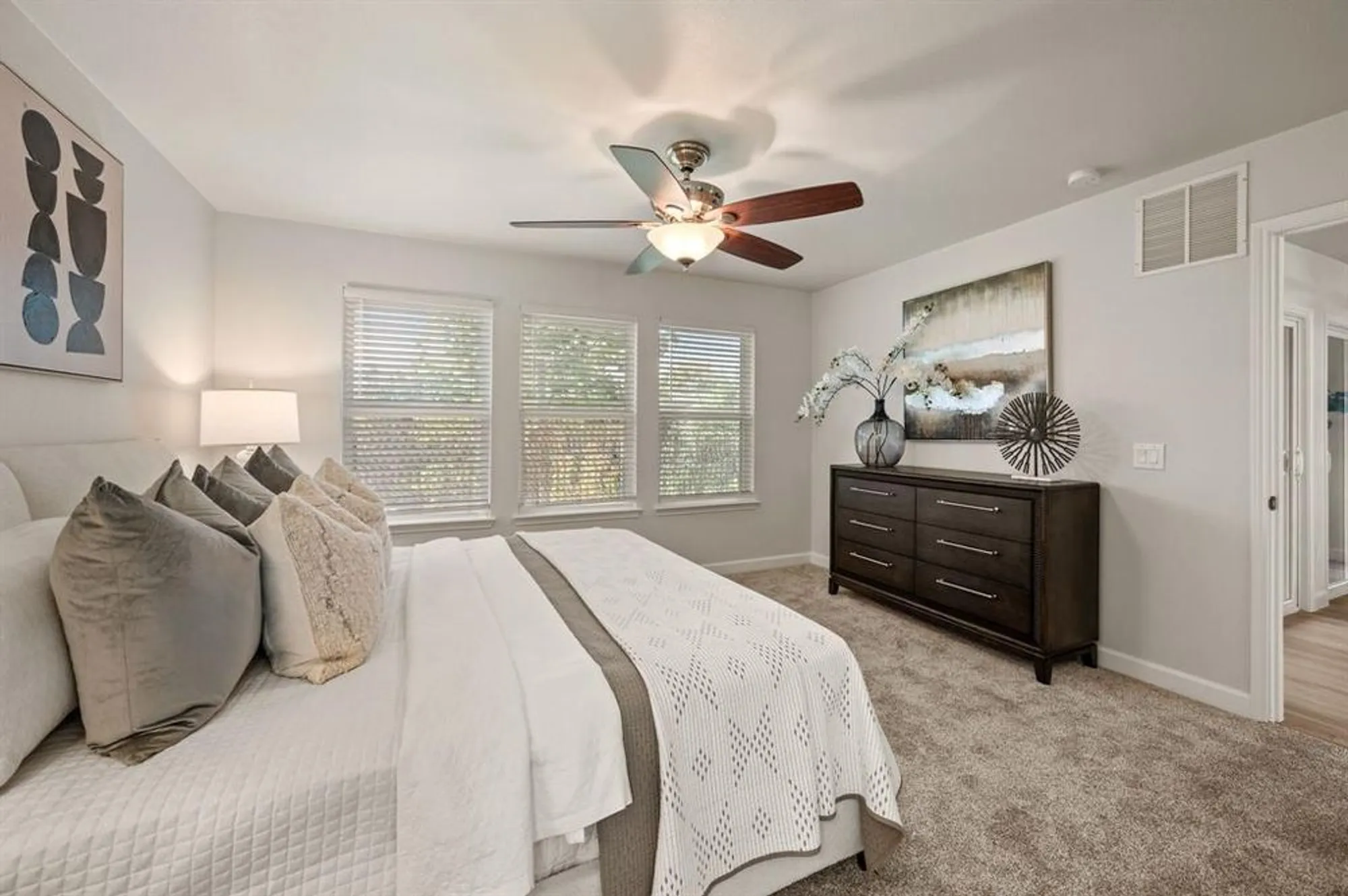 Property Slideshow image 19 of 40 | 7863 whirlwind dr, Frisco, TX, 75036