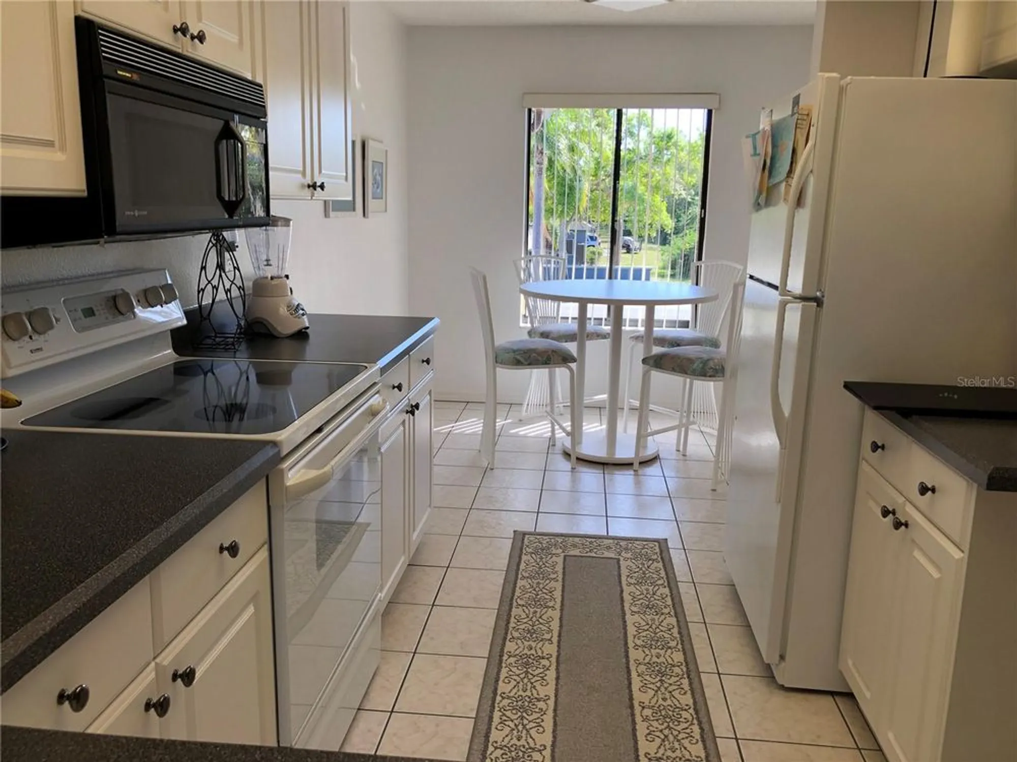 Property Slideshow image 6 of 23 | 6211 timber lake dr b4, Sarasota, FL, 34243