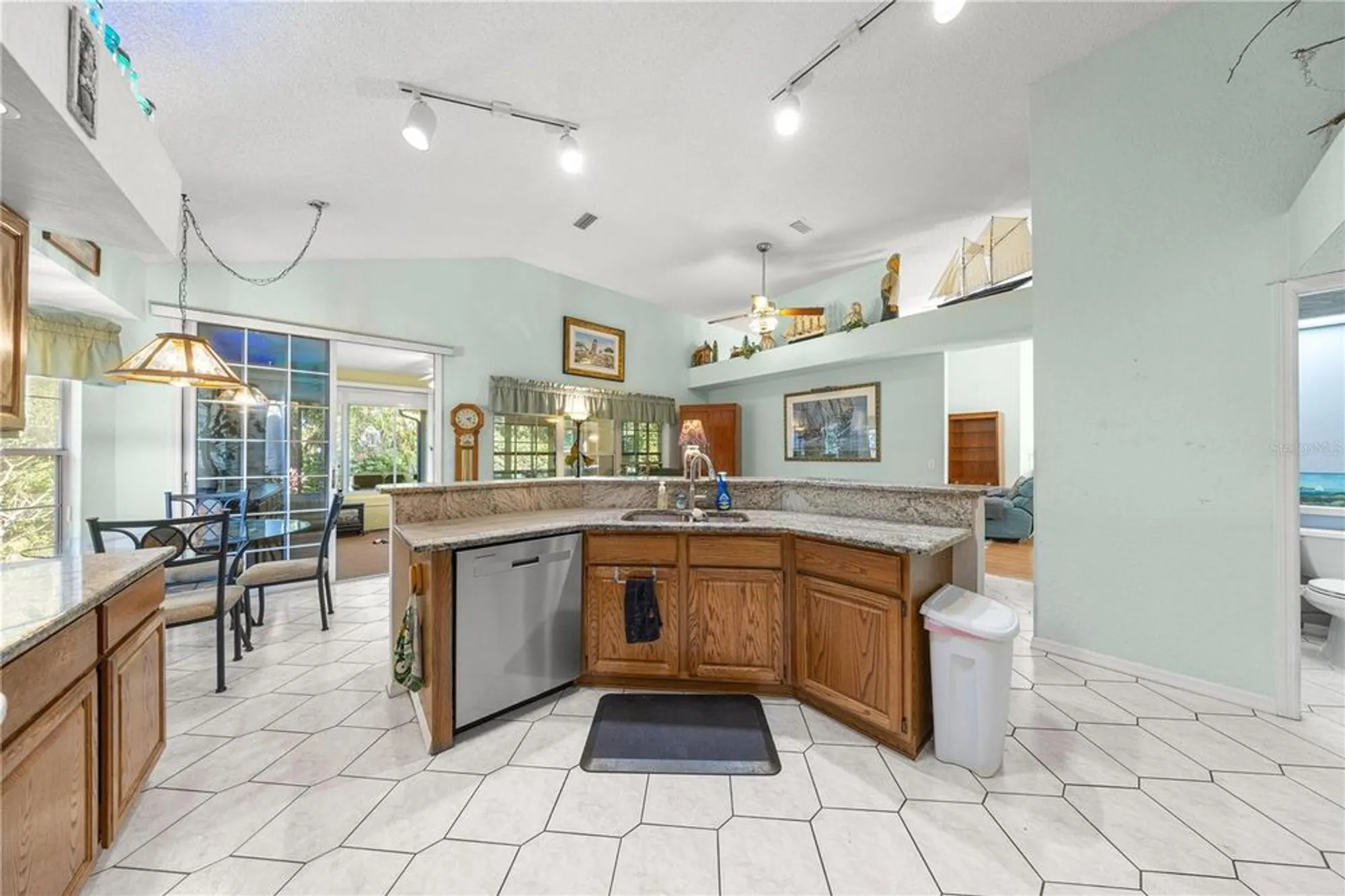 Property Slideshow image 5 of 32 | 11451 sw 82nd court rd, Ocala, FL, 34481