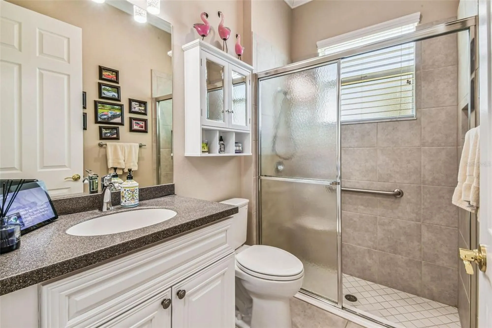 Property Slideshow image 13 of 53 | 16301 garnet glen pl, Wimauma, FL, 33598