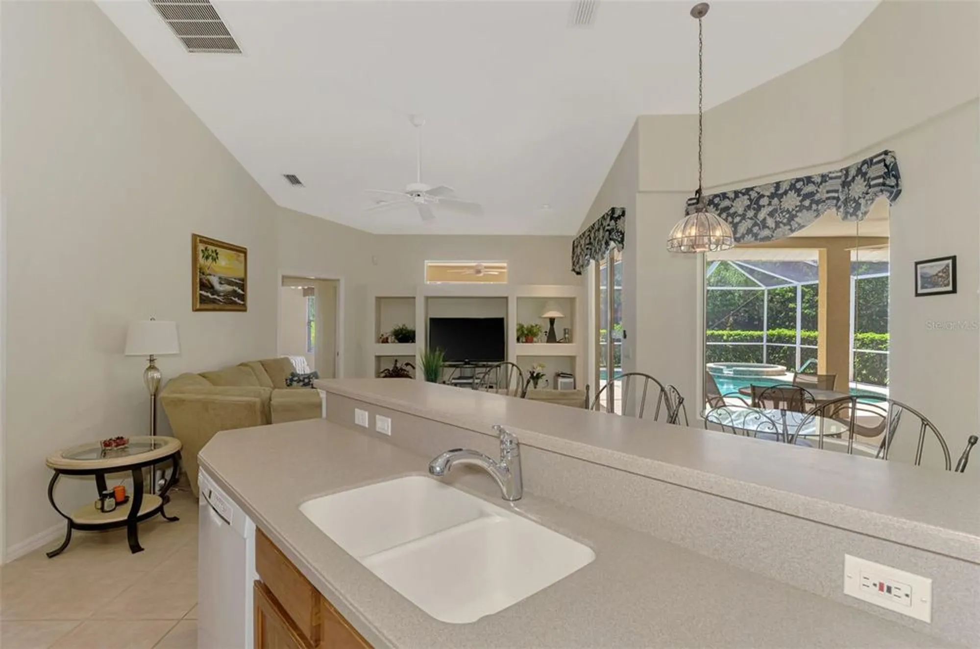 Property Slideshow image 30 of 62 | 6644 butlers crest dr, Bradenton, FL, 34203