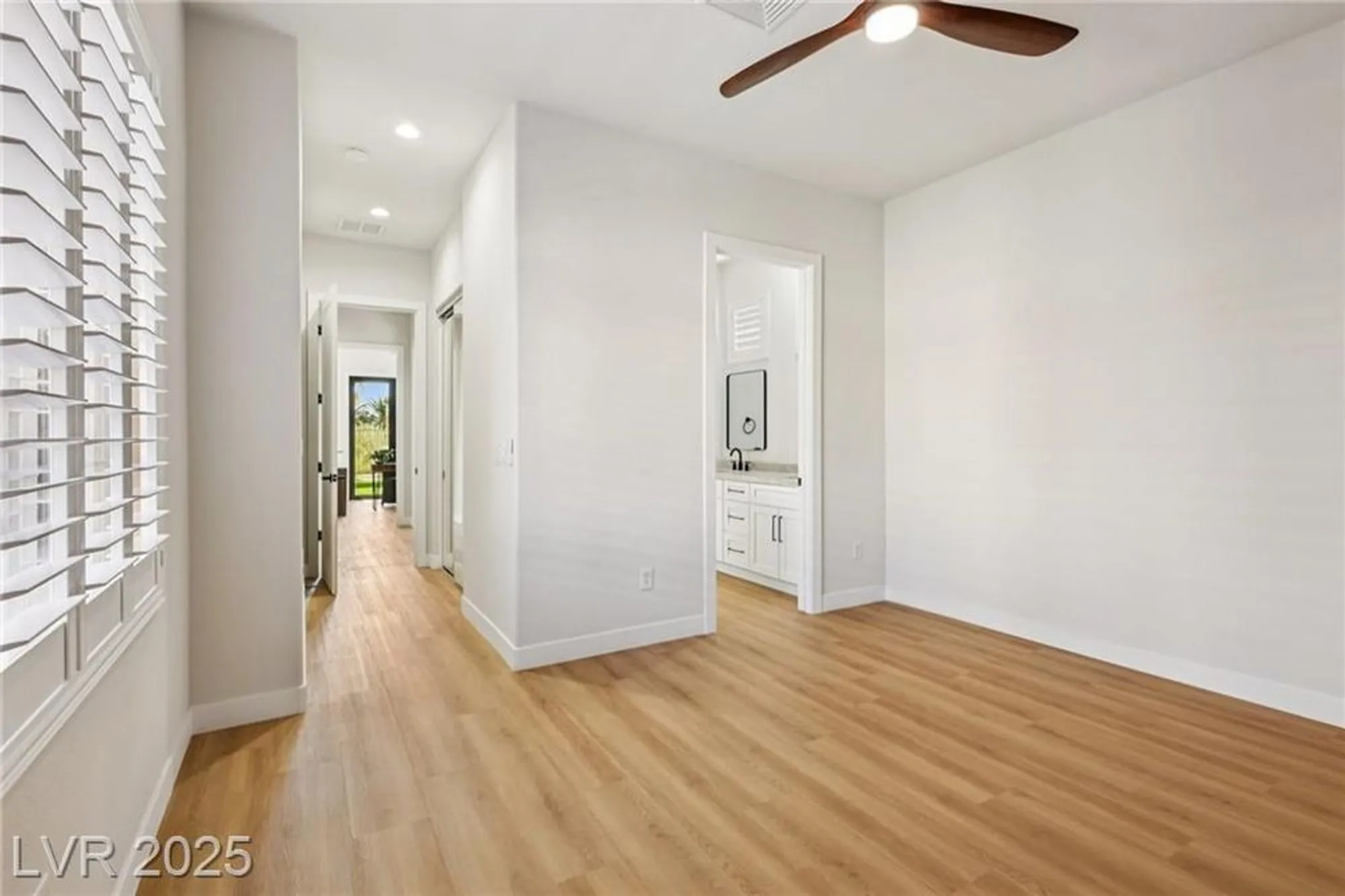 Property Slideshow image 44 of 96 | 10480 premia pl, Las Vegas, NV, 89135