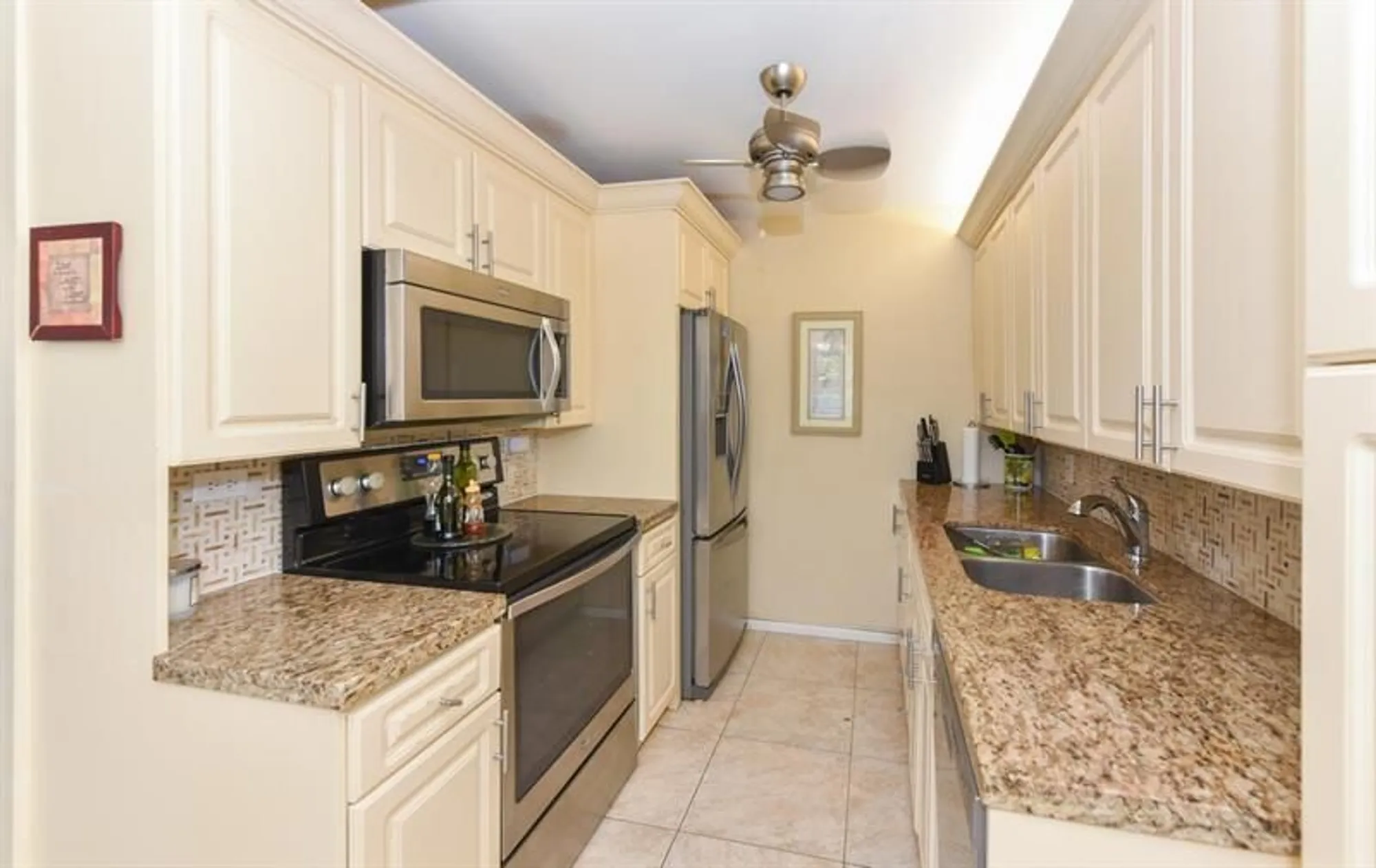 Property Slideshow image 6 of 28 | 3026 newport h # 3026, Deerfield Beach, FL, 33442