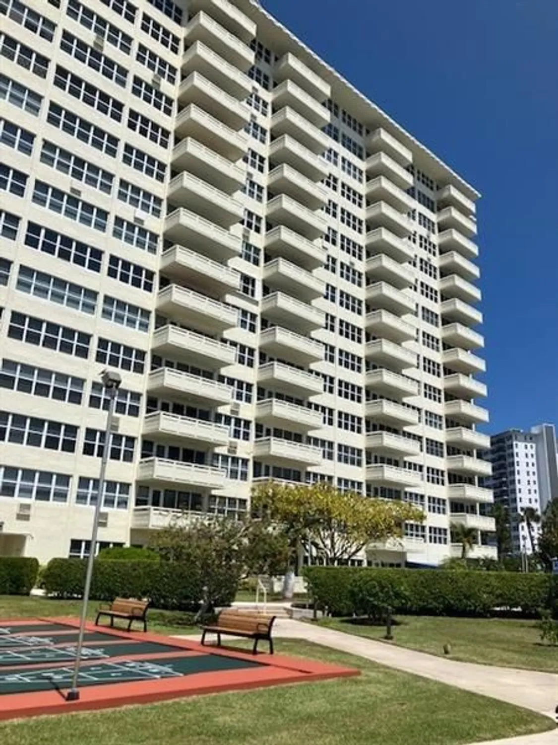 Property Slideshow image 45 of 56 | 3200 ne 36th st 321, Fort Lauderdale, FL, 33308