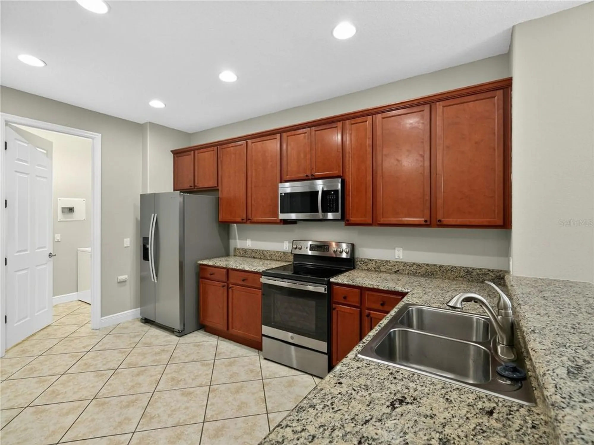Property Slideshow image 9 of 17 | 507 presido park pl, Kissimmee, FL, 34759