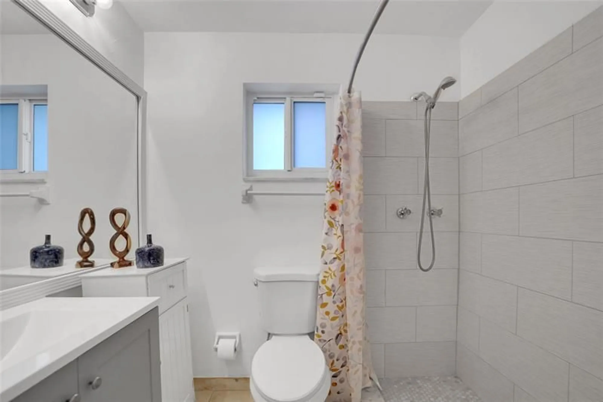 Property Slideshow image 41 of 58 | 260 s golf blvd, Pompano Beach, FL, 33064