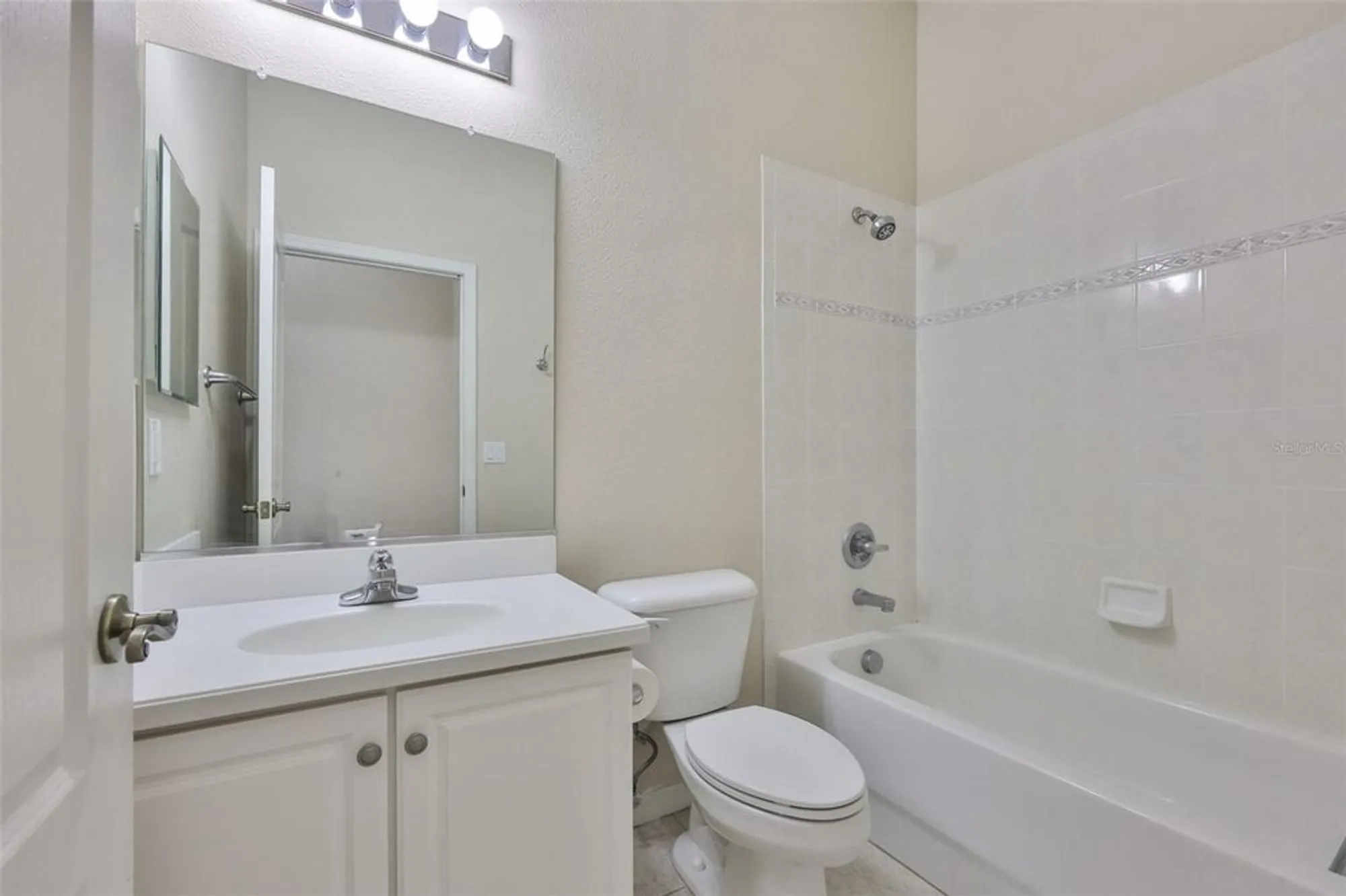 Property Slideshow image 25 of 40 | 840 king leon way, Sun City Center, FL, 33573
