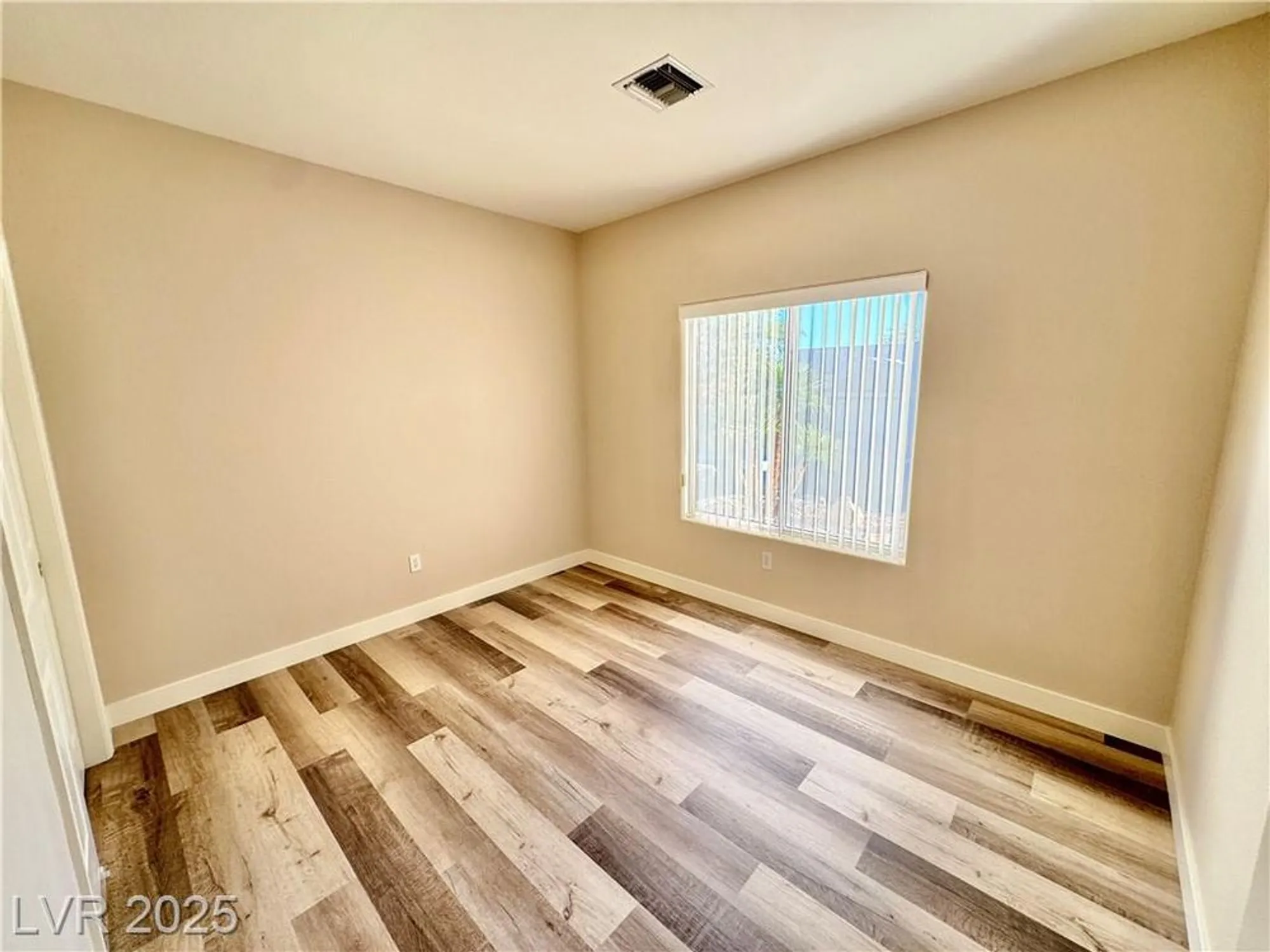 Property Slideshow image 20 of 98 | 10316 bent brook pl, Las Vegas, NV, 89134