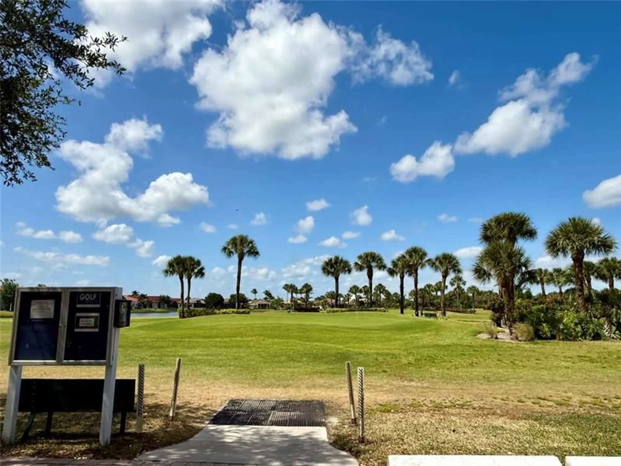 Property Slideshow image 36 of 47 | 344 nw breezy point loop, Port St Lucie, FL, 34986