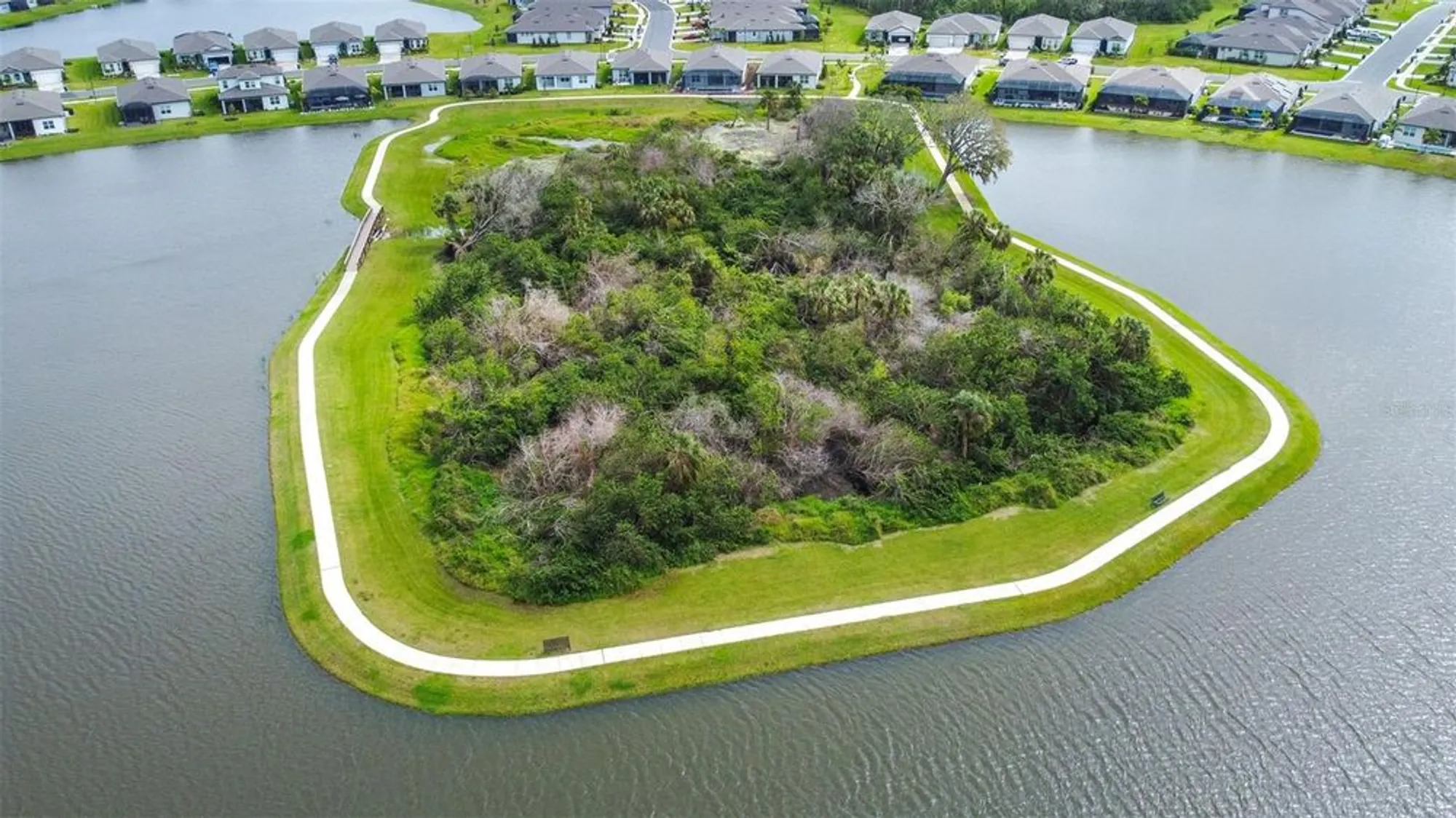 Property Slideshow image 62 of 81 | 8435 ocean tides cv, Parrish, FL, 34219