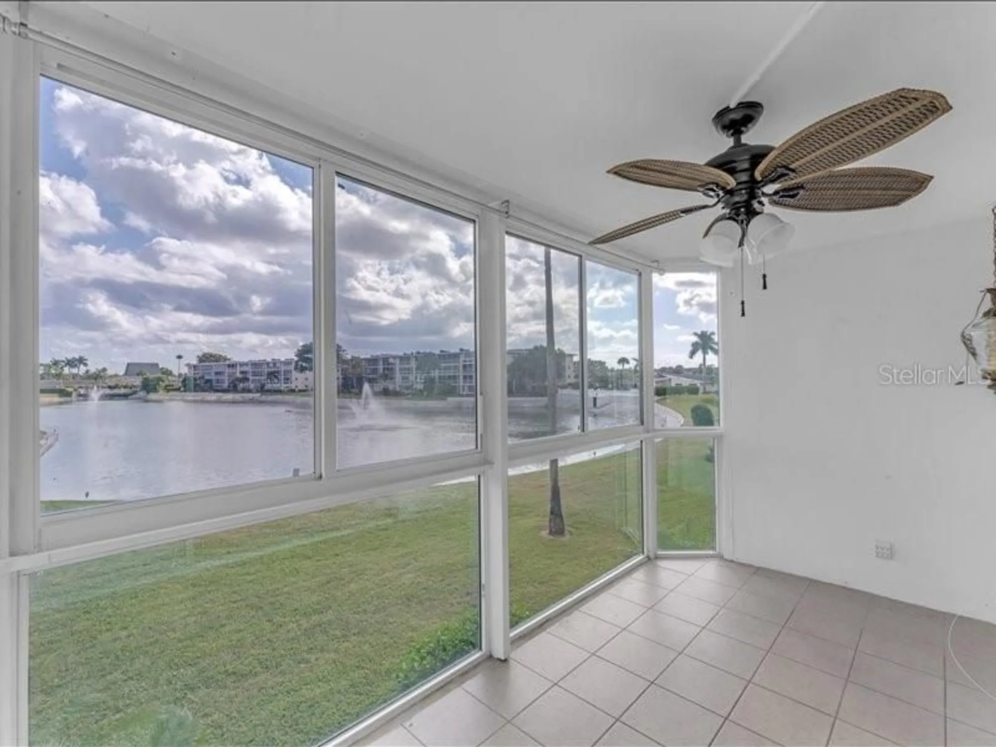 Property Slideshow image 13 of 50 | 2724 garden dr n apt 204, Lake Worth, FL, 33461