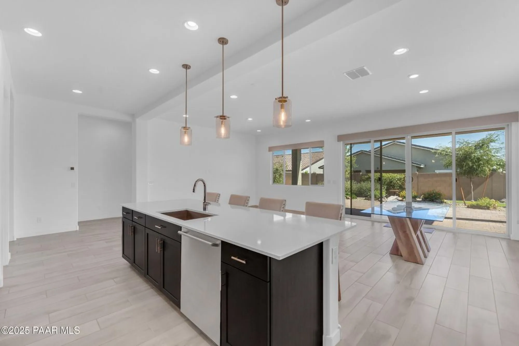 Property Slideshow image 23 of 71 | 24711 n 174th ln, Surprise, AZ, 85387