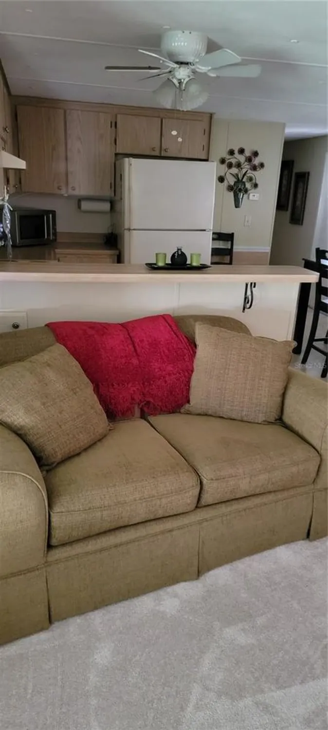 Property Slideshow image 2 of 15 | 804 maple ln, Lady Lake, FL, 32159