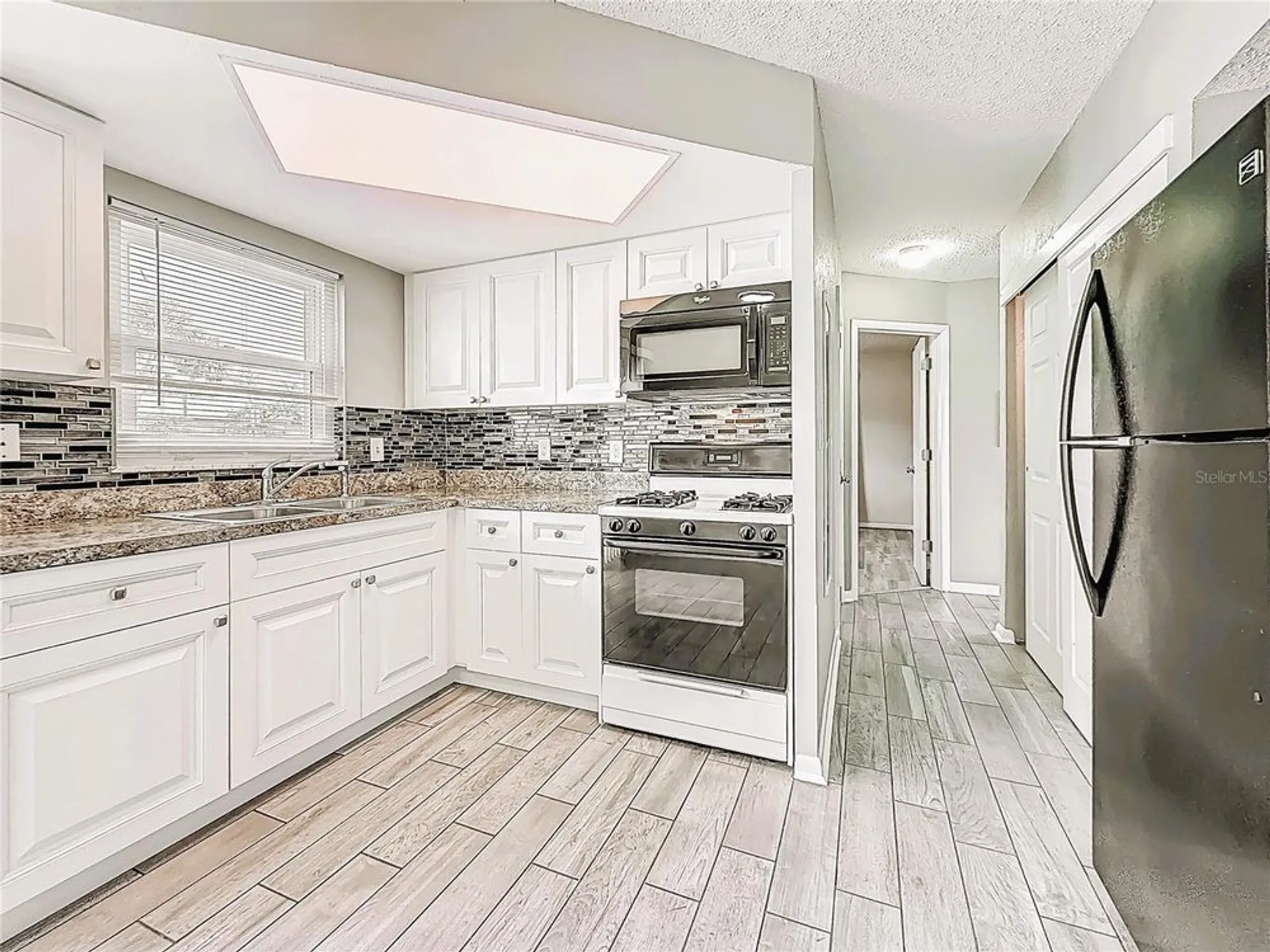 Property Slideshow image 13 of 40 | 12400 park blvd apt 121, Seminole, FL, 33772