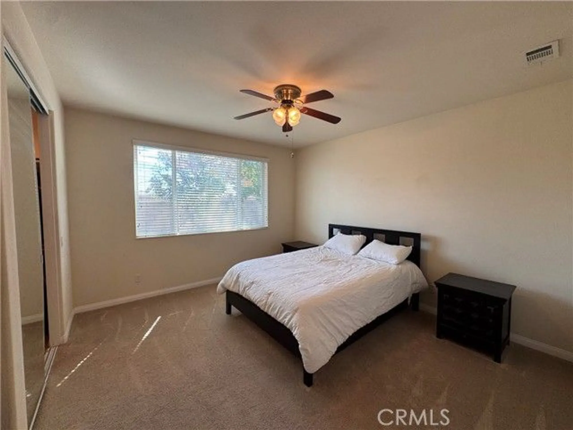 Property Slideshow image 15 of 24 | 11115 sun river ct, Apple Valley, CA, 92308