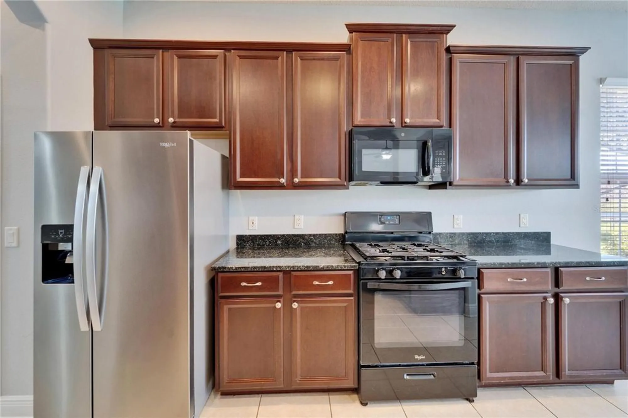 Property Slideshow image 32 of 100 | 410 manns harbor dr, Apollo Beach, FL, 33572