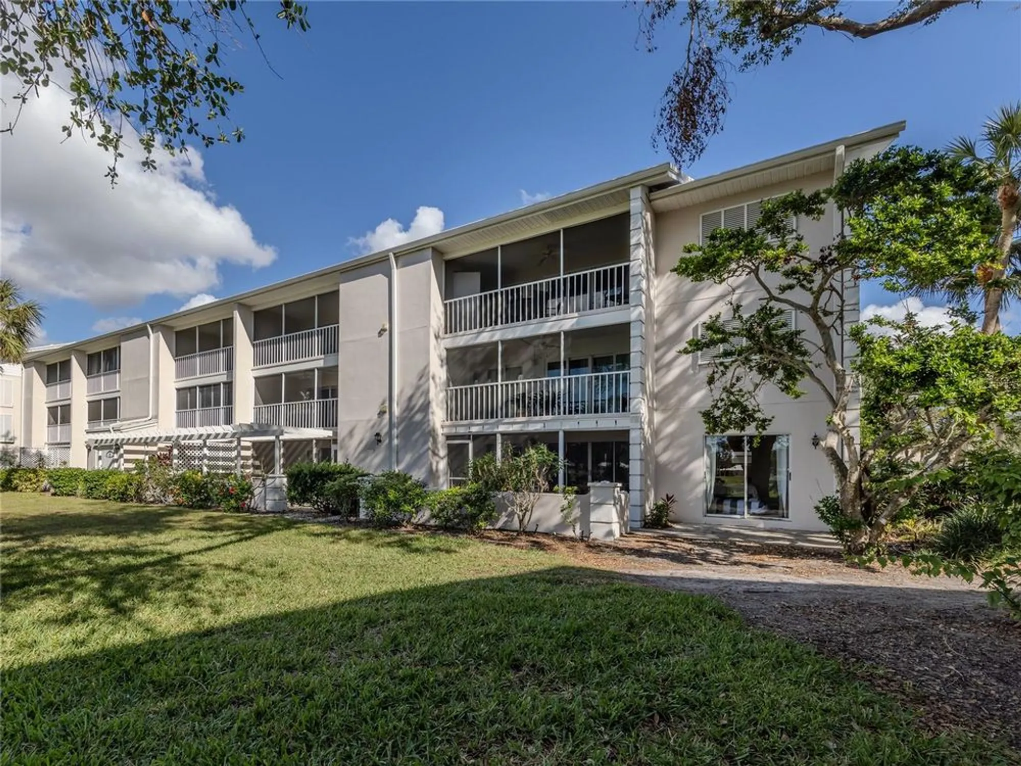 Property Slideshow image 25 of 68 | 437 cerromar ln unit 312, Venice, FL, 34293